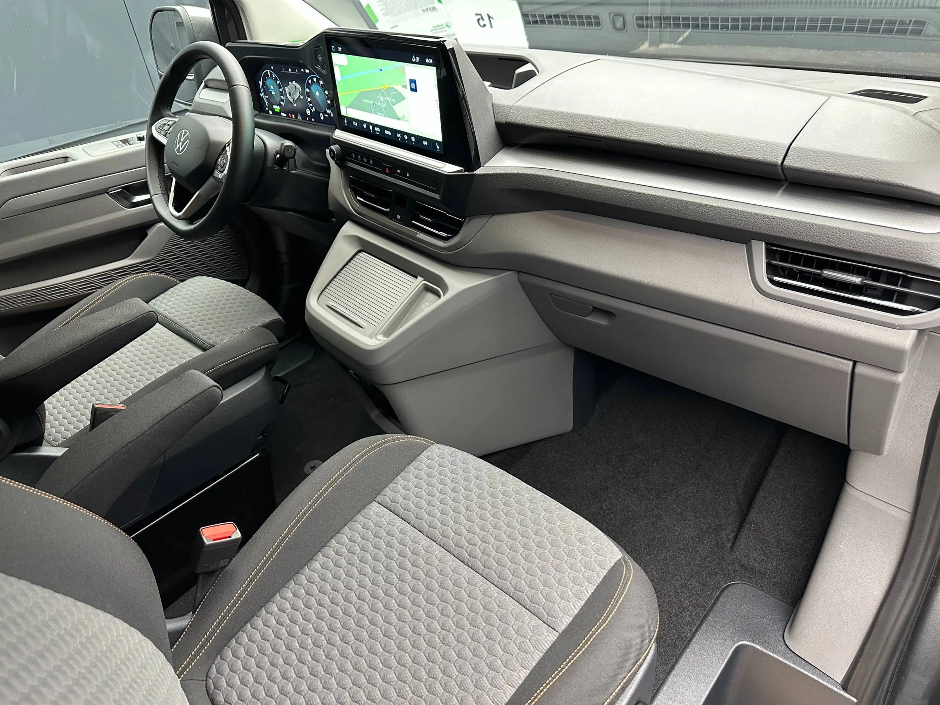 Volkswagen T7 Caravelle e-Caravelle PanAmericana *Fahrradträger*PANORAMA*19Zoll* — photo 13