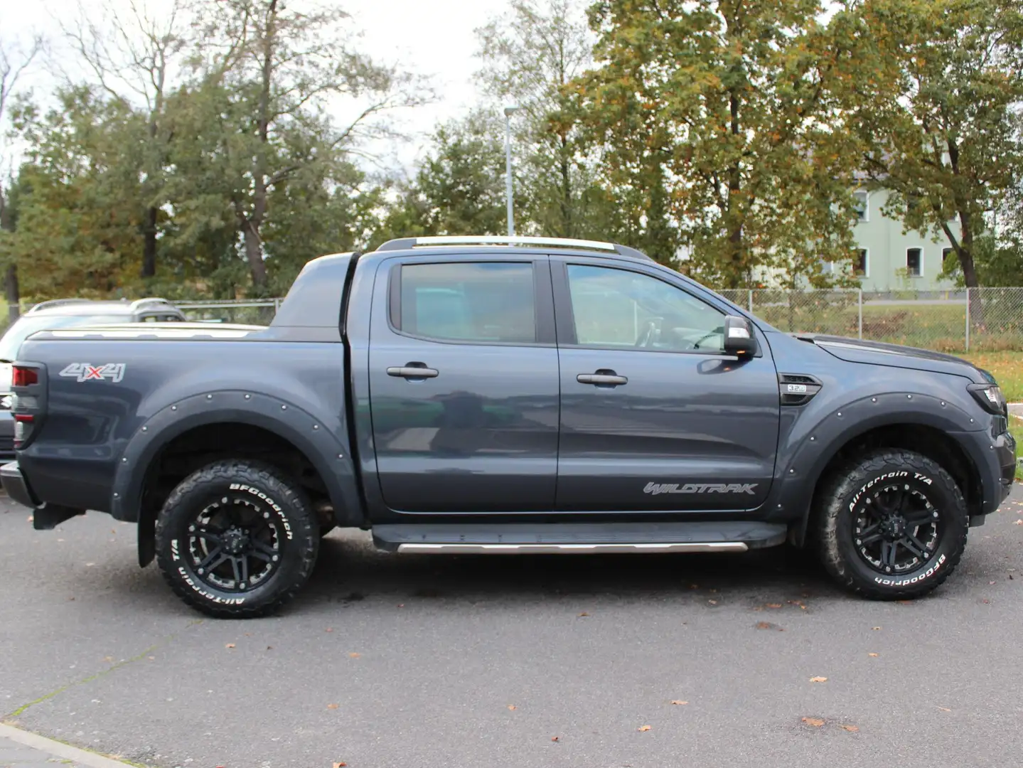 Ford Ranger Wildtrak 3.2 Doppelkabine 4x4 200PS Grau - 2