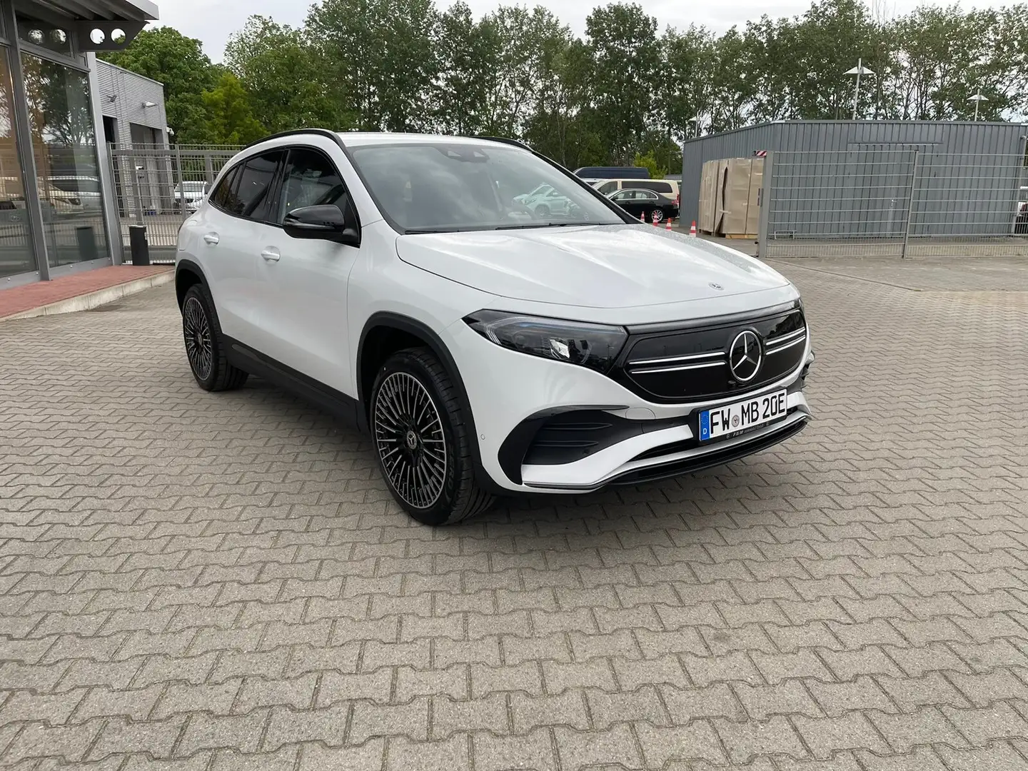 Mercedes-Benz EQA 350 EQA 350 4M MBUX/Distr/R-Kam/LED/Night/el.Heckkla Blanc - 2