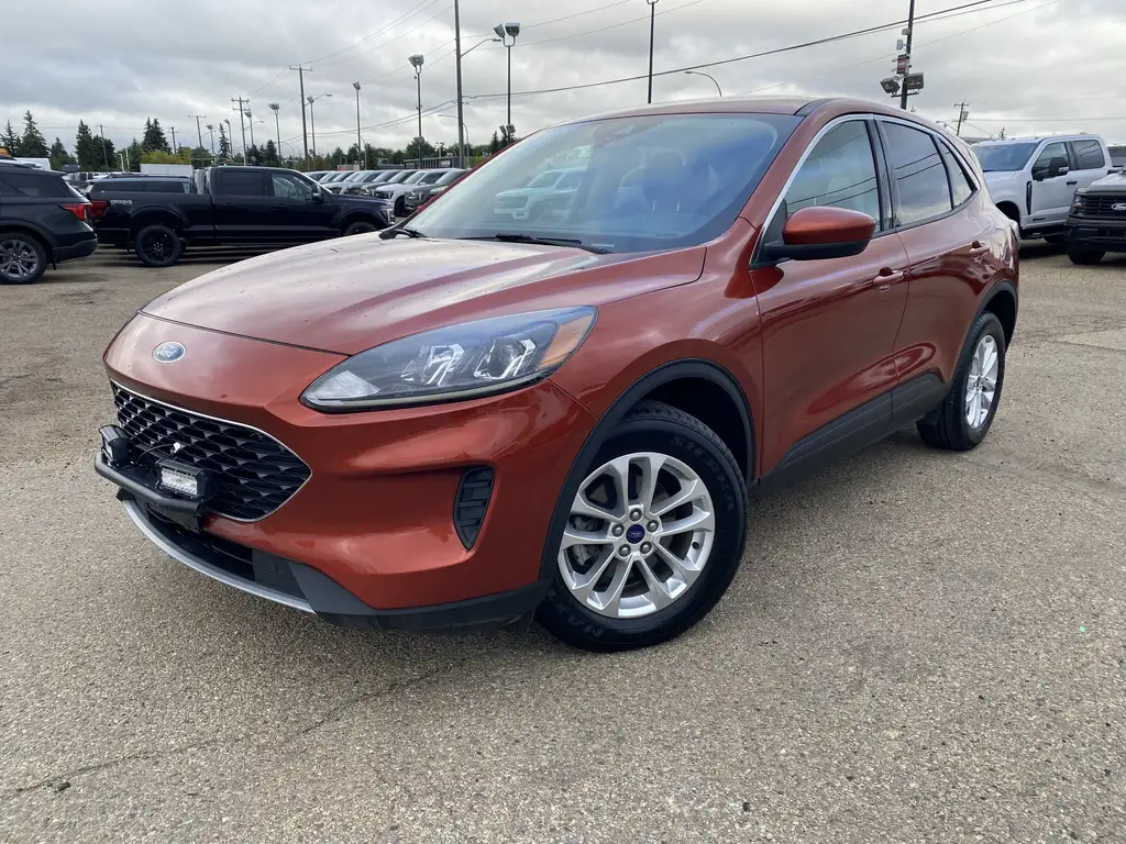 2020 Ford Escape SE | Heated Seats | Rem Keyless Entry | Rear Cam — photo 2