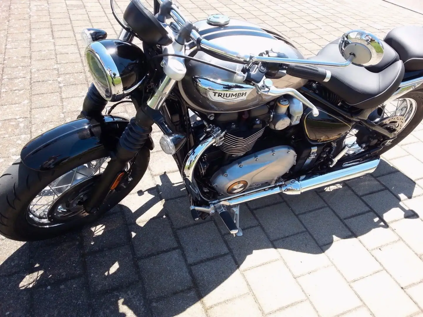 Triumph Speedmaster Gold Limited Edition Argintiu - 2