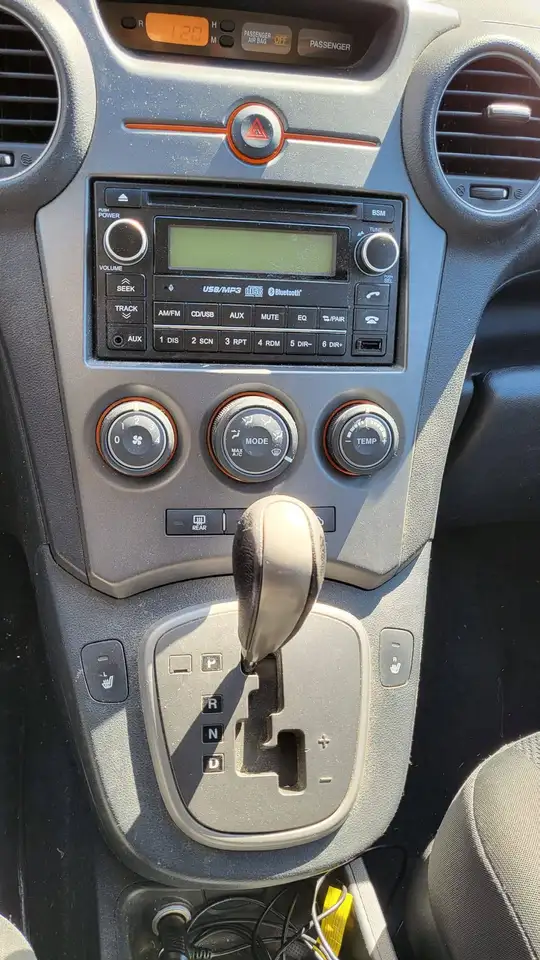 Kia Rondo снимка Kia Rondo