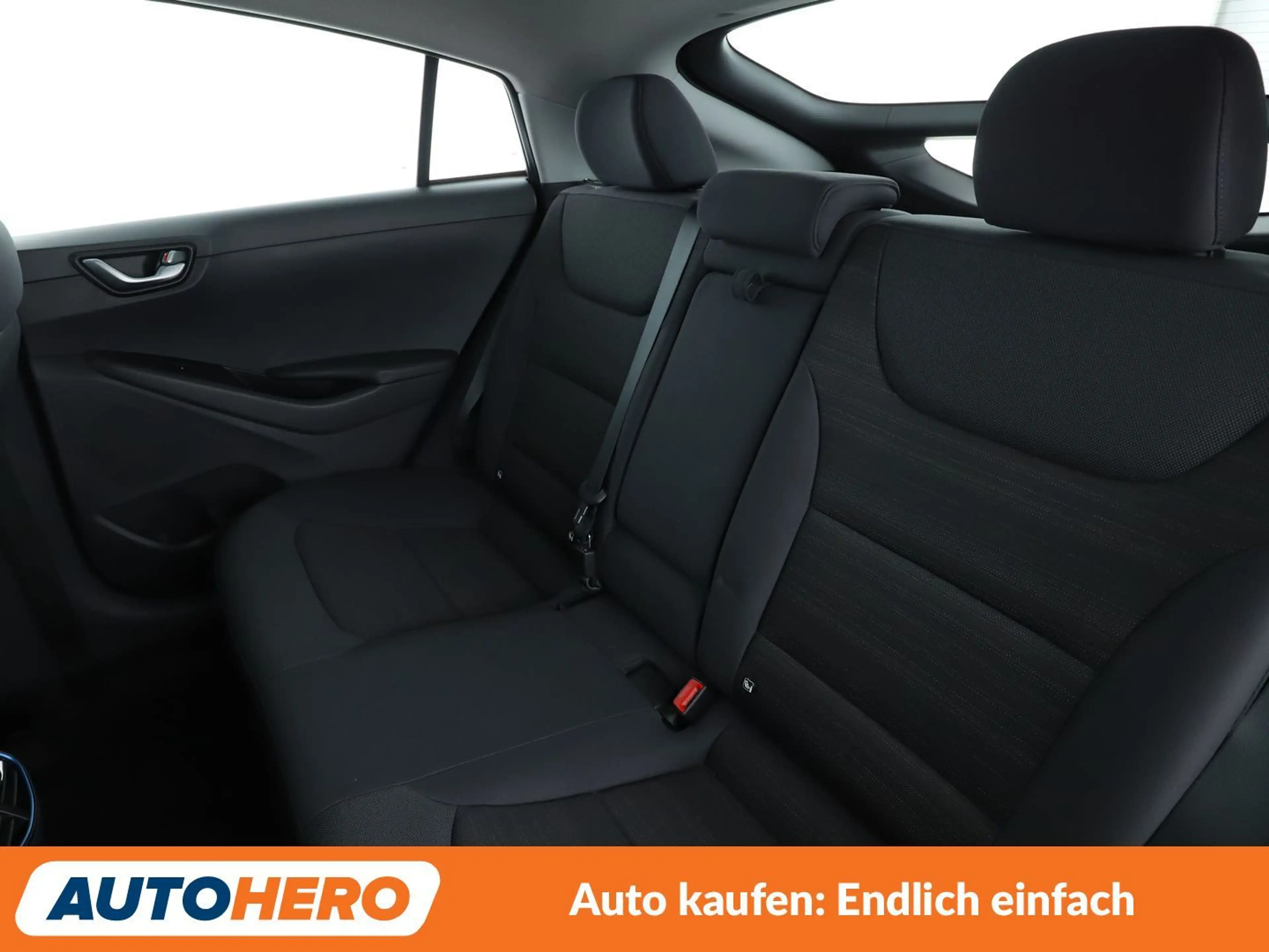 Hyundai IONIQ 1.6 Hybrid Style Aut.*NAVI*XENON*ACC*SPUR*KLIMA* — photo 14