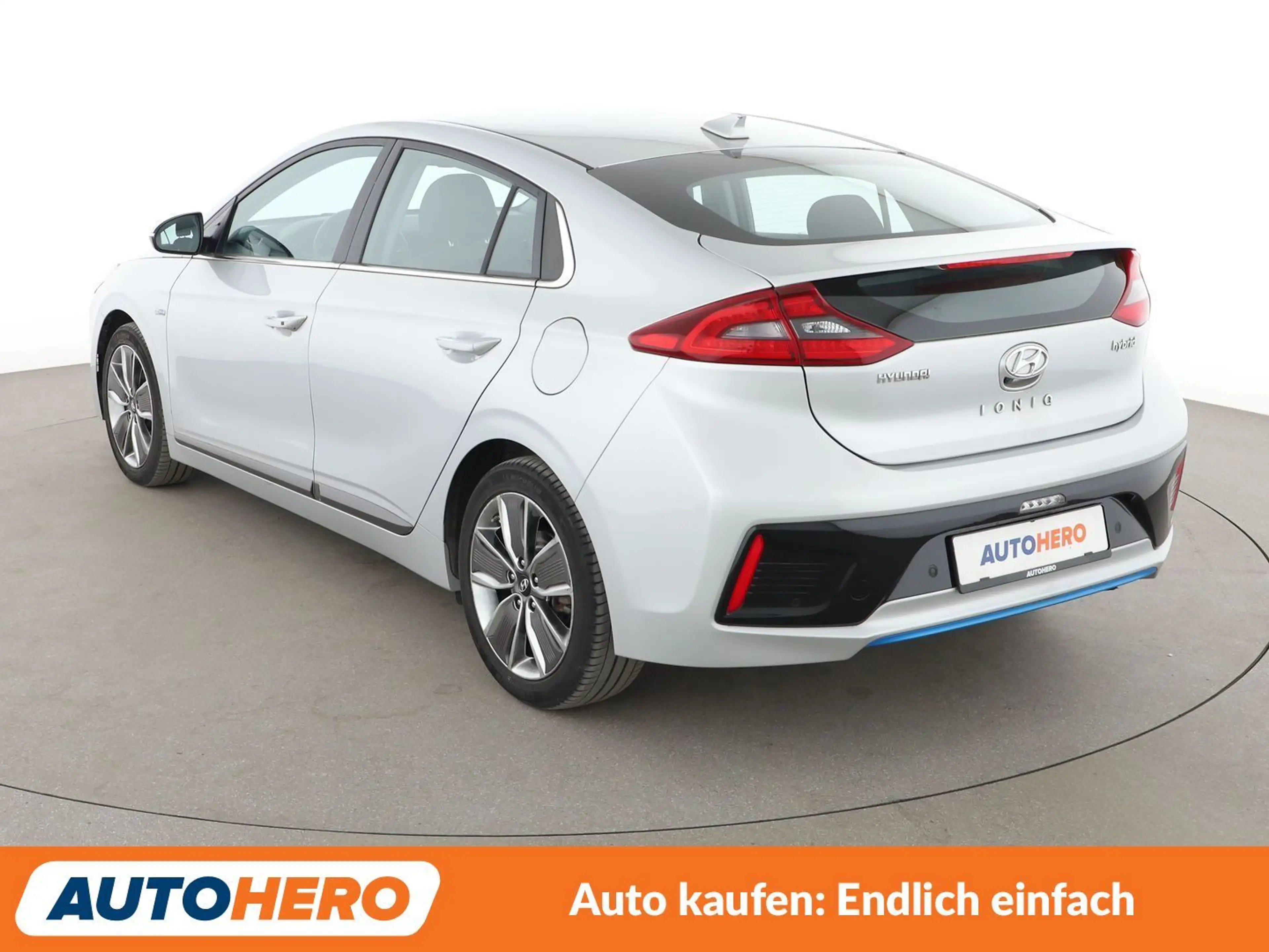 Hyundai IONIQ 1.6 Hybrid Style Aut.*NAVI*XENON*ACC*SPUR*KLIMA* — photo 4
