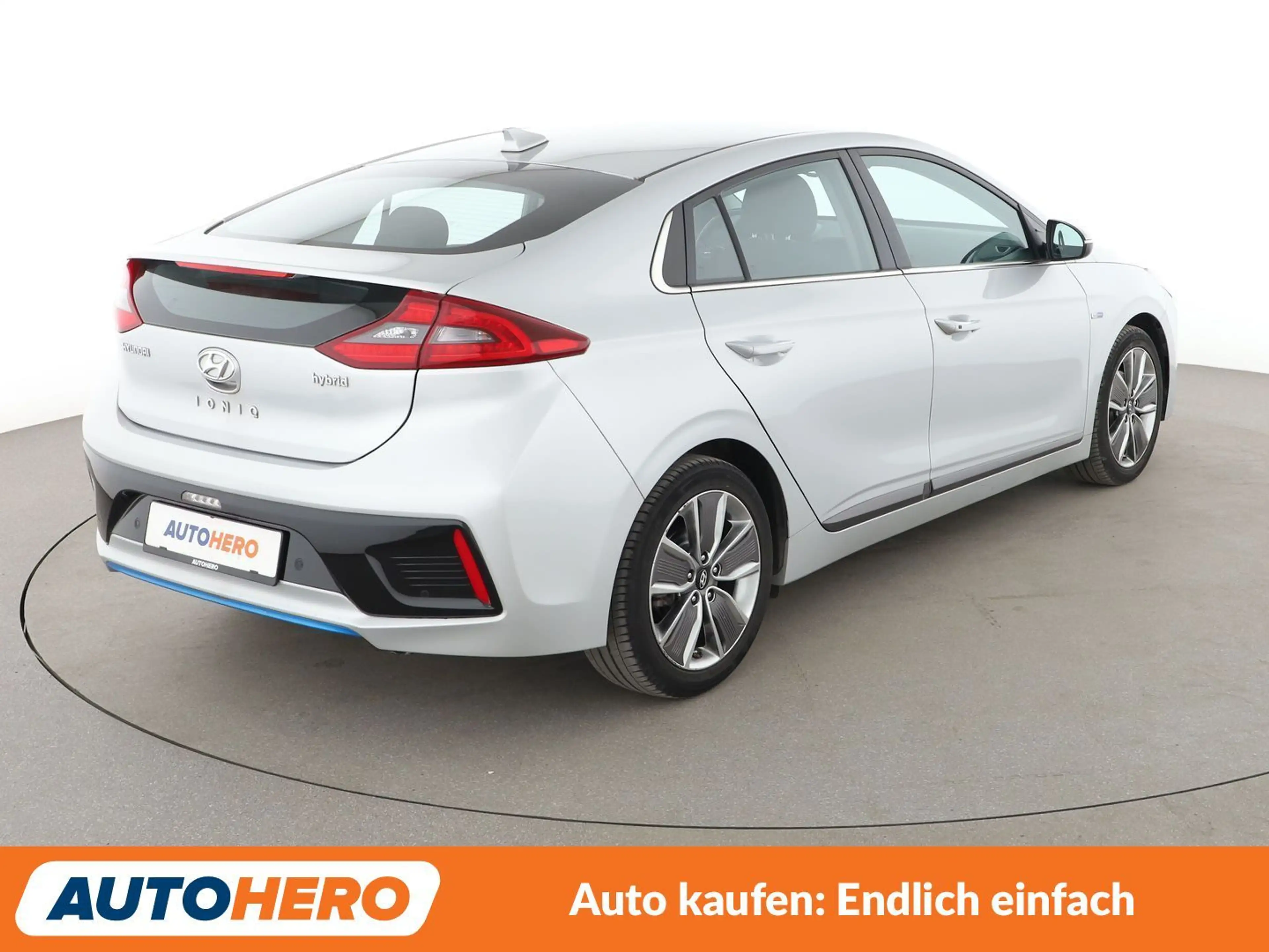 Hyundai IONIQ 1.6 Hybrid Style Aut.*NAVI*XENON*ACC*SPUR*KLIMA* — photo 6