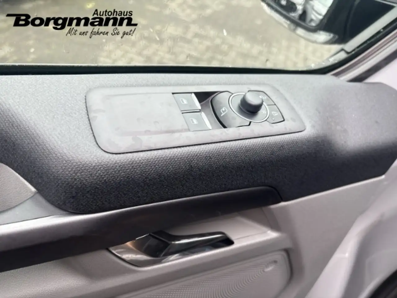 Ford Tourneo Custom 320 L2 Titanium 170PS ATM, Pano.dach Navi Leder PD 8