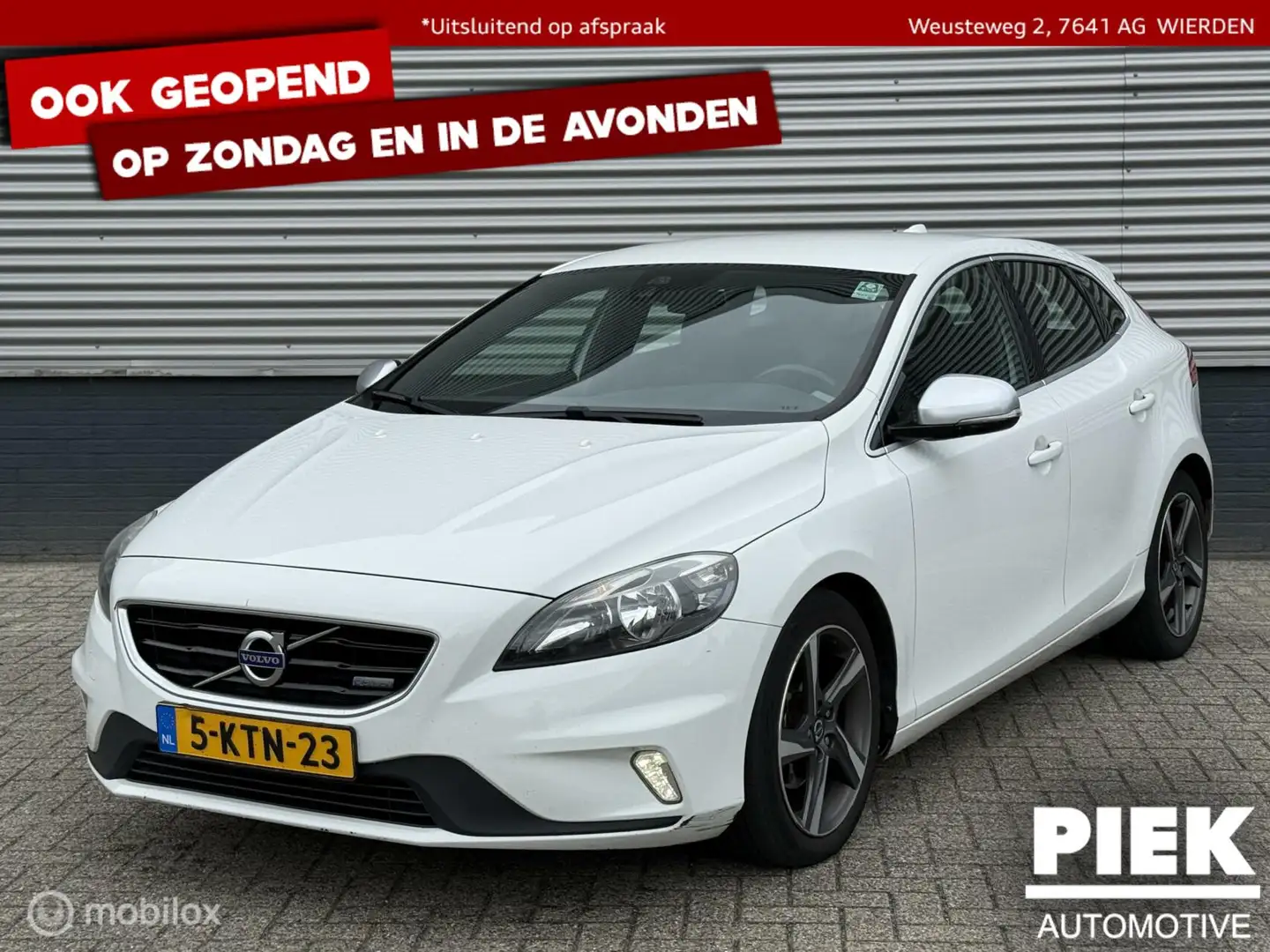 Volvo V40 1.6 D2 R-Design Wit - 1