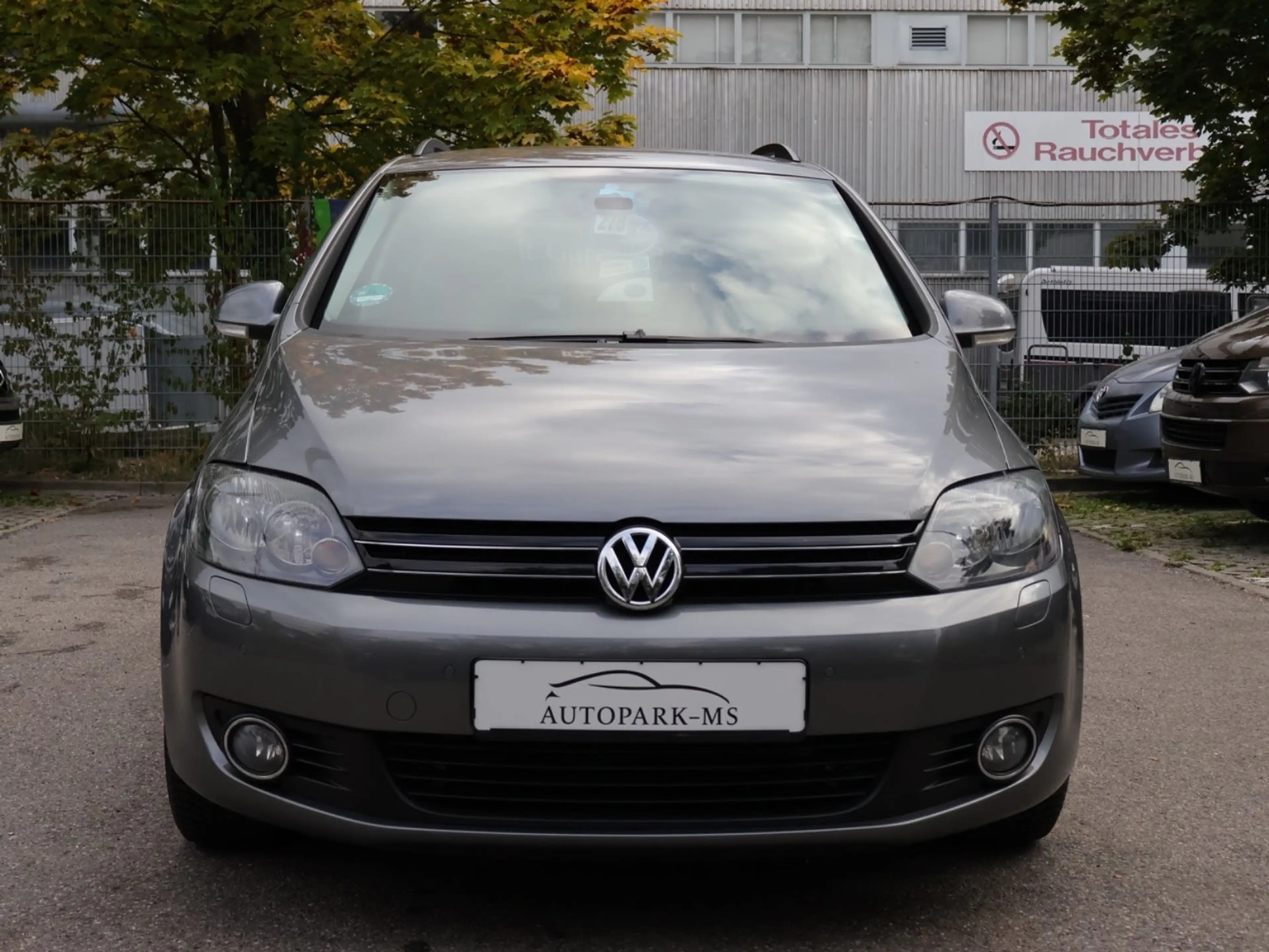Volkswagen Golf Plus VI Team 1.6 TDI DSG nur 44.570 km — photo 2