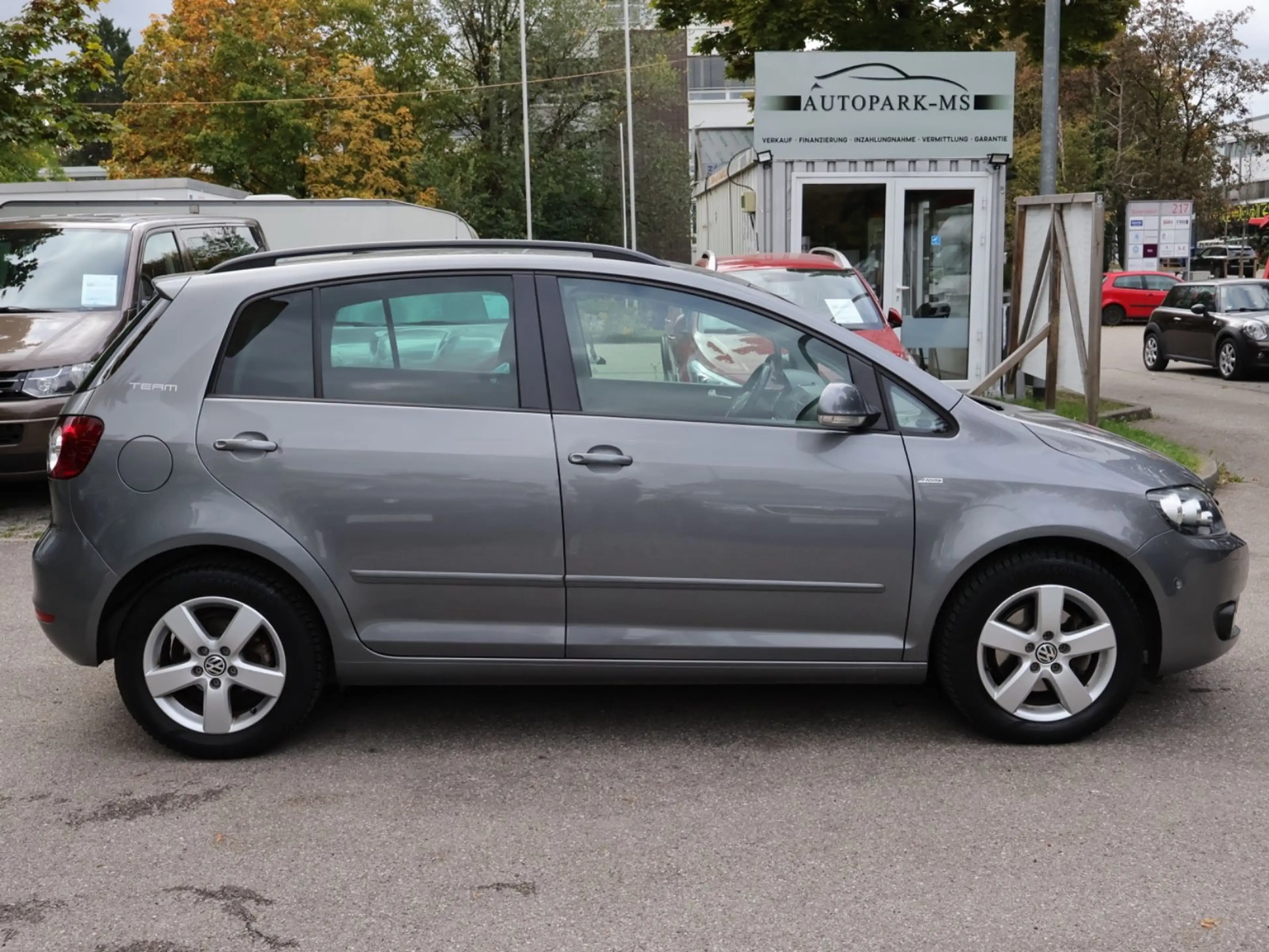 Volkswagen Golf Plus VI Team 1.6 TDI DSG nur 44.570 km — photo 7