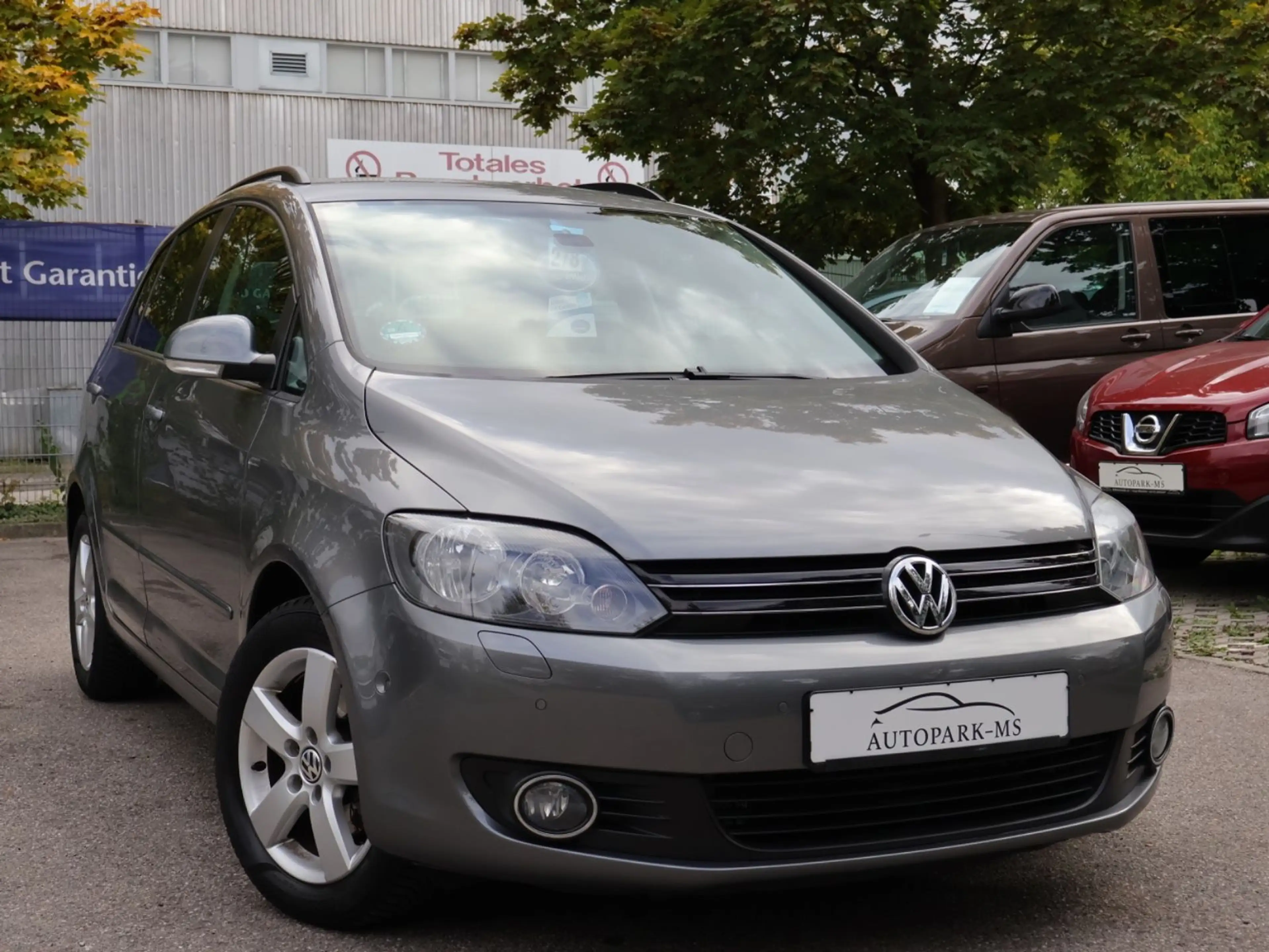Volkswagen Golf Plus VI Team 1.6 TDI DSG nur 44.570 km — photo 3