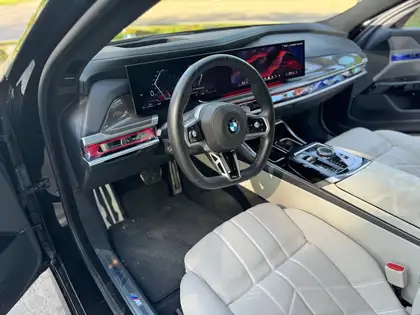 Annonce voiture d'occasion BMW 740 - CARADIZE