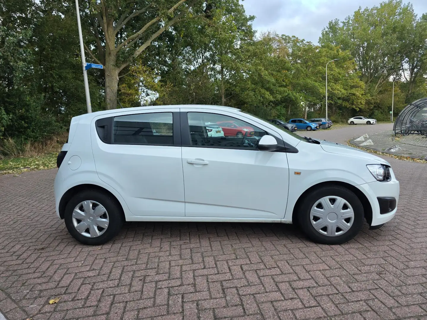 Chevrolet Aveo 1.4 LT 5-deurs elec-ramen airco new APK Wit - 2