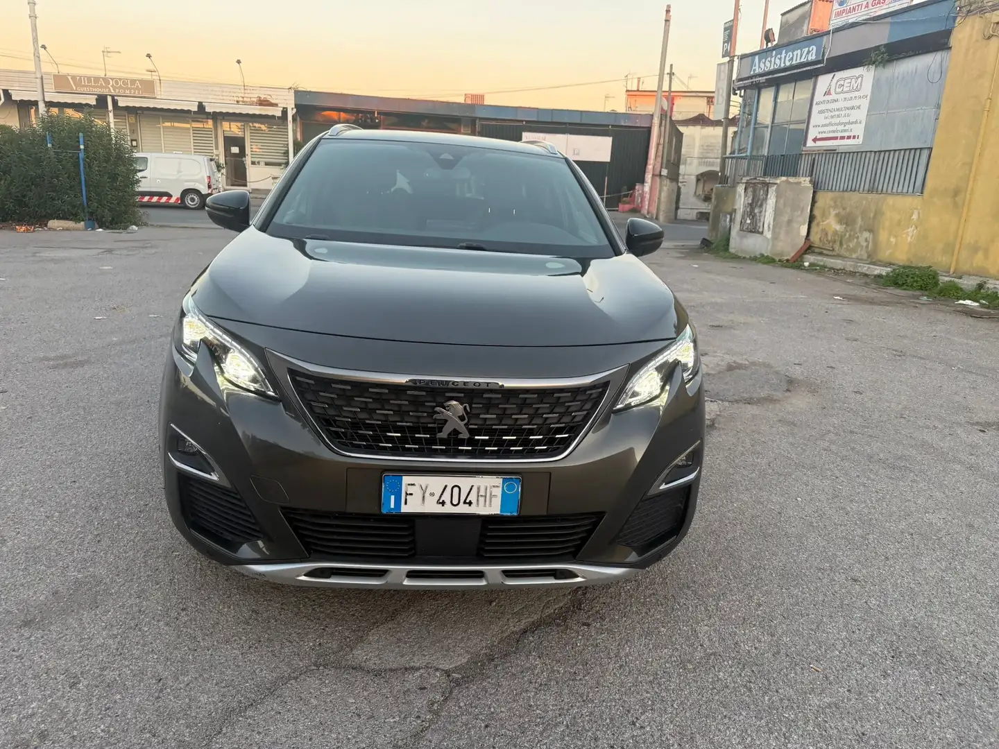 Peugeot 5008 5008 1.5 bluehdi GT Line Navi Camera Gris - 1