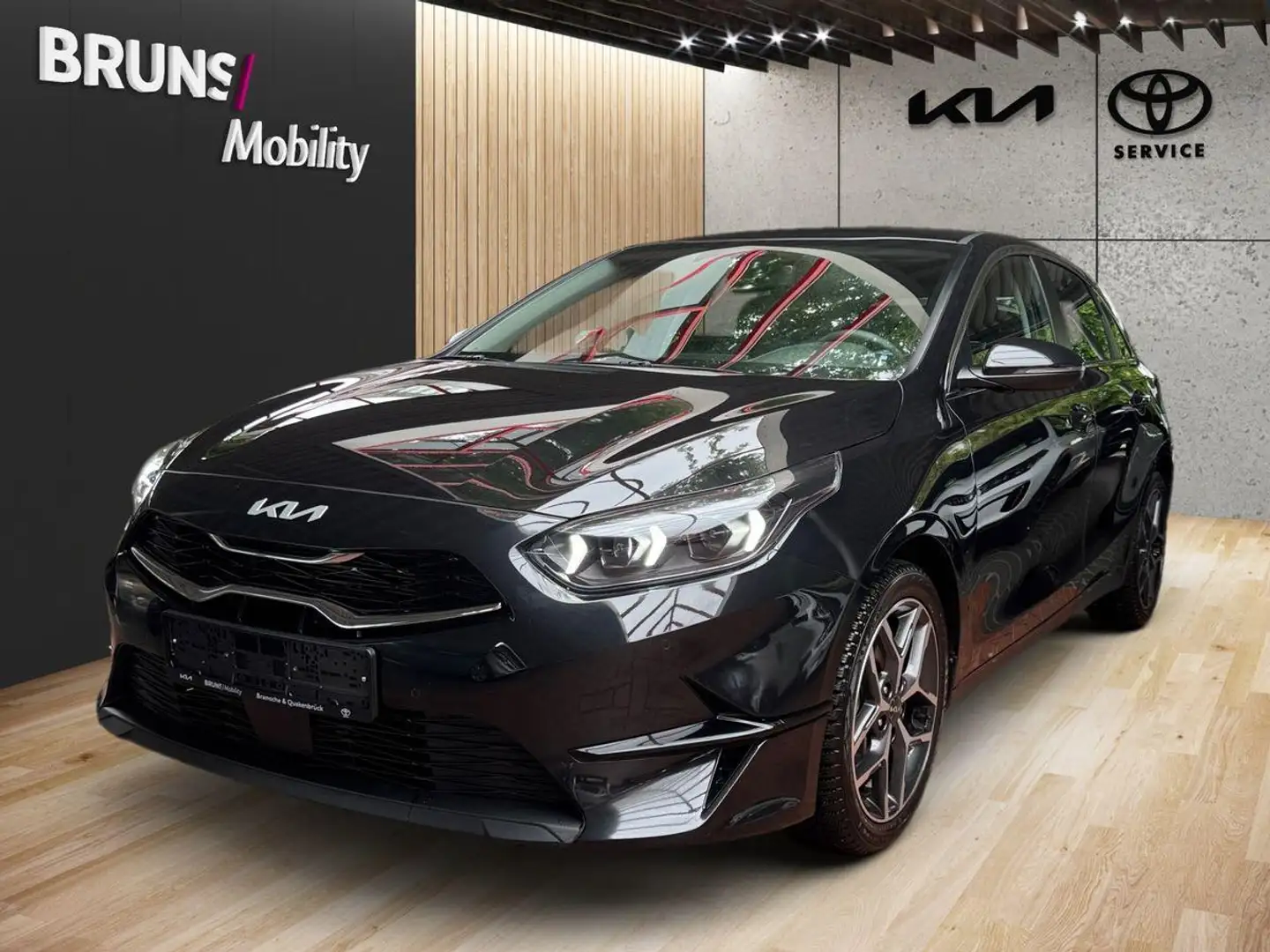 Kia Ceed / cee'd 1.5T DCT7 Spirit Technik-Paket Navi Kamera Чорний - 2