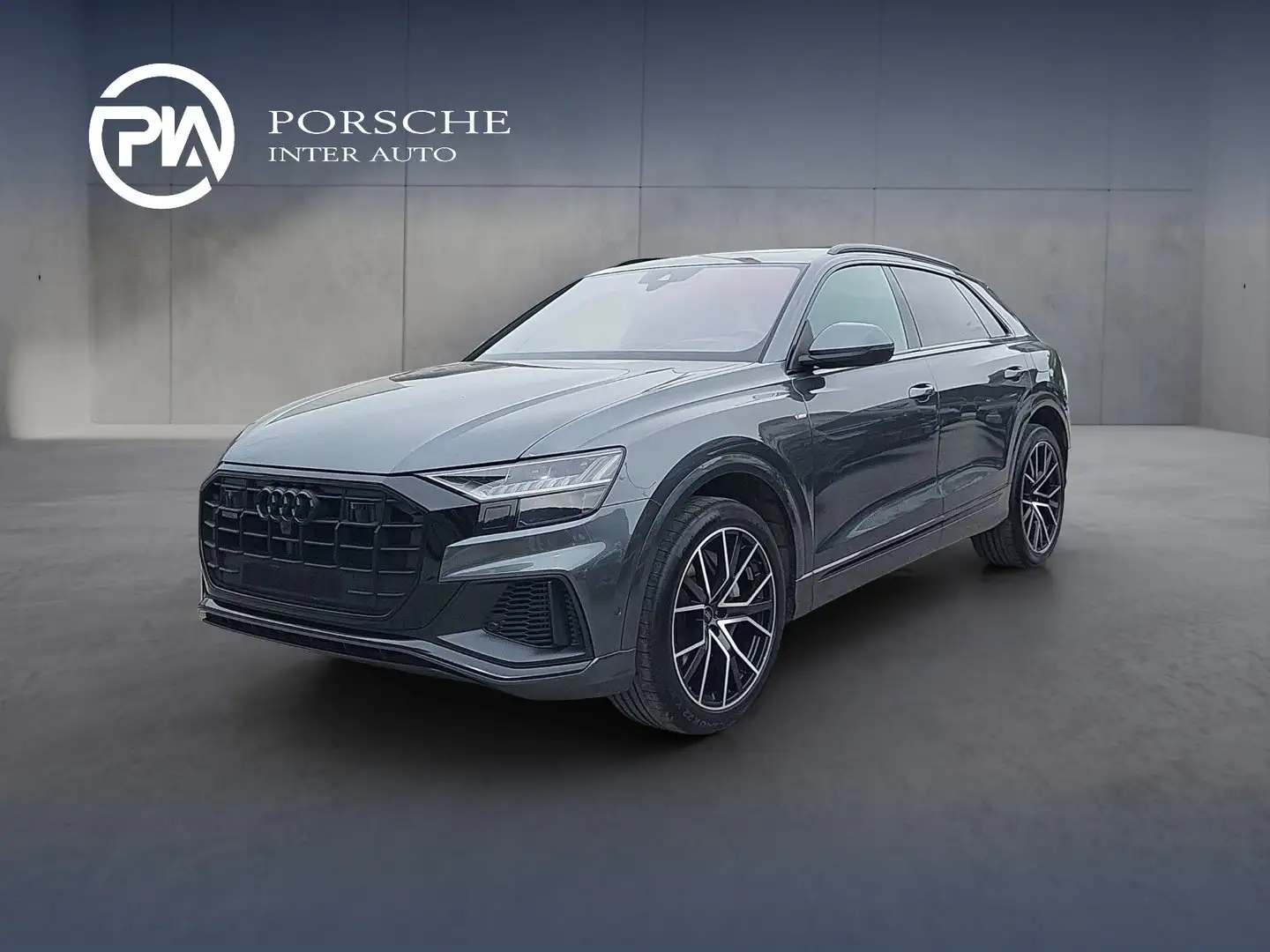 Audi Q8 55 TFSI e quattro Grau - 1