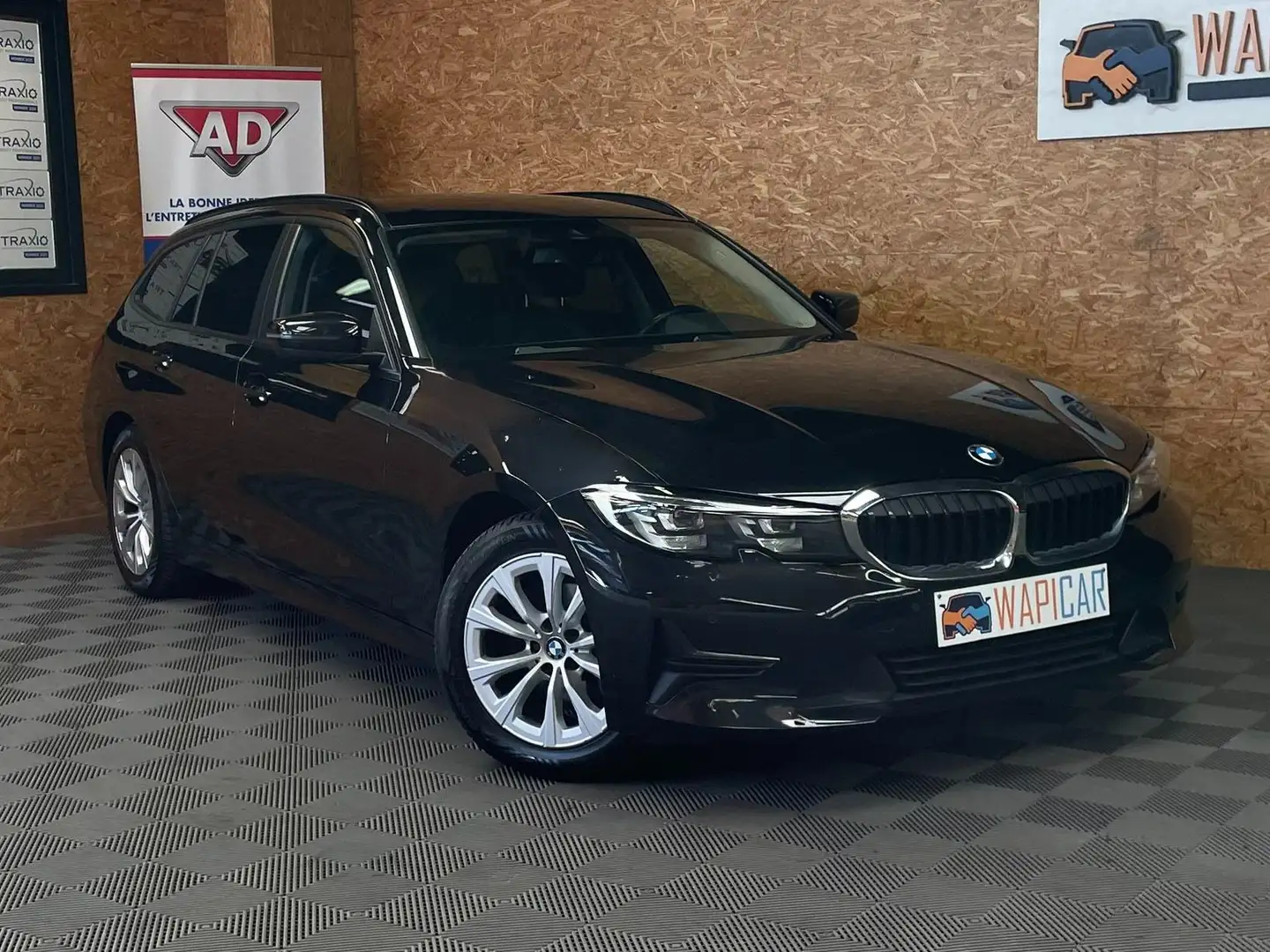 BMW 316 Touring 316d Automatique Zwart - 1