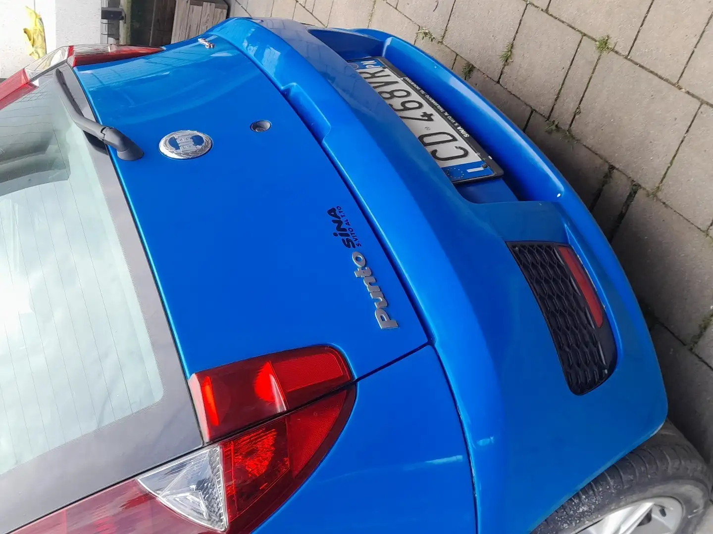 Fiat Punto 3p 1.4 16v Sporting 6m Azul - 2