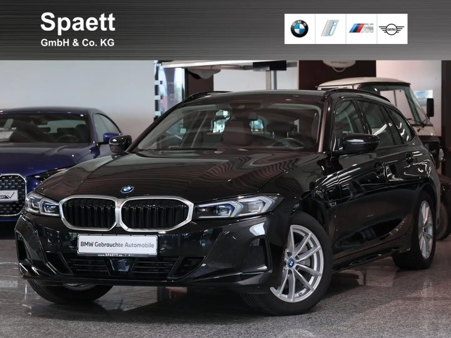 BMW 320 e xDrive Tour. Adp.LED RFK DrivAss ACC HarmKar. Schwarz - 1