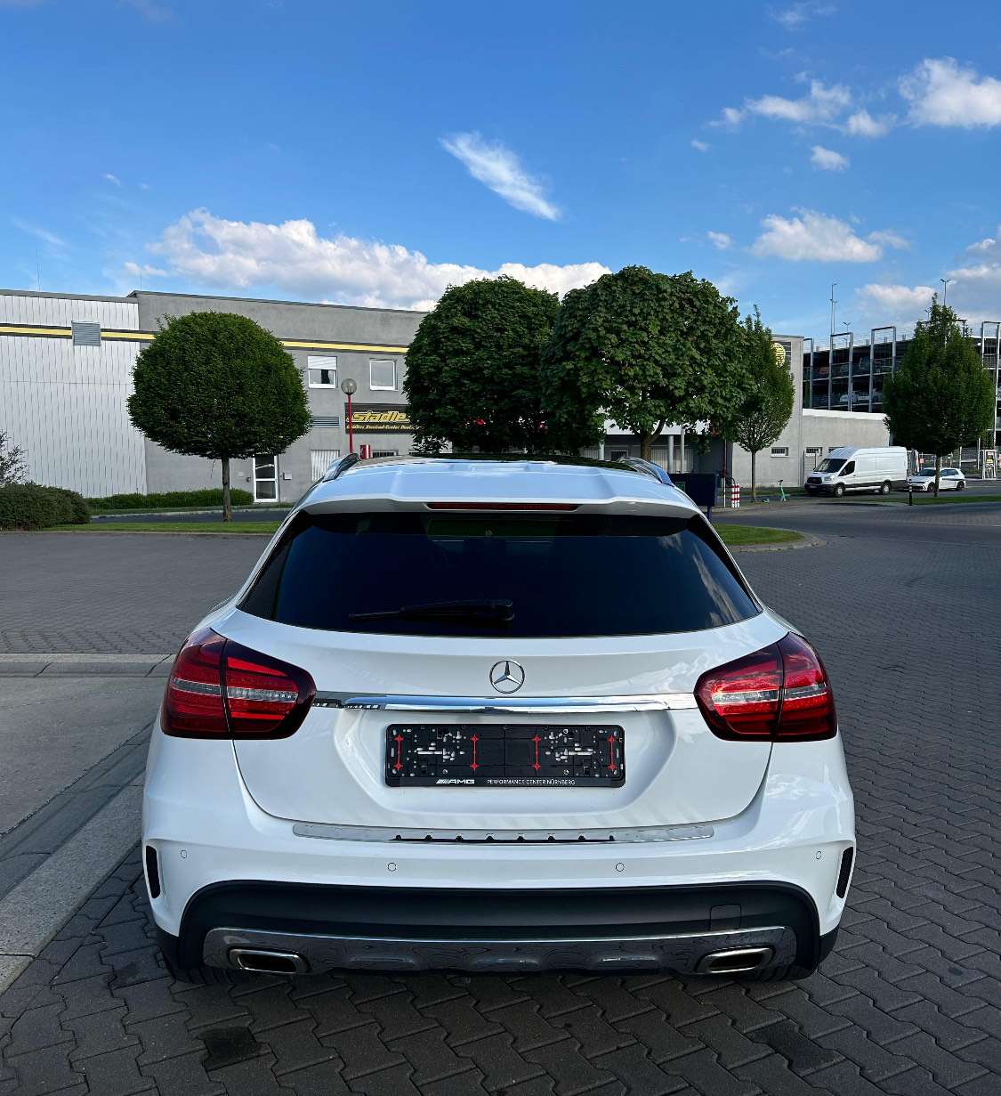 Second hand Mercedes Benz Gla-Class 220