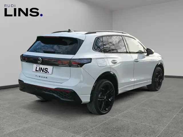 Volkswagen Tiguan R-Line TSI 4MOTION DSG Ansicht 5