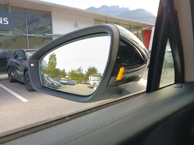 Volkswagen Tiguan R-Line TSI 4MOTION DSG Ansicht 20