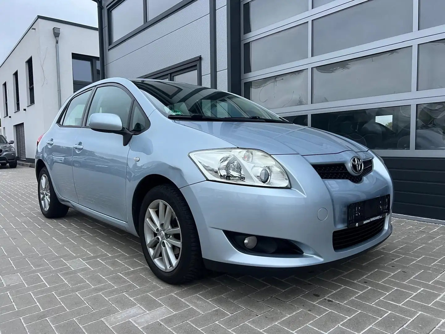 Toyota Auris 1,4 Life Klimaautomatik NAVI 1. HAND Blau - 1