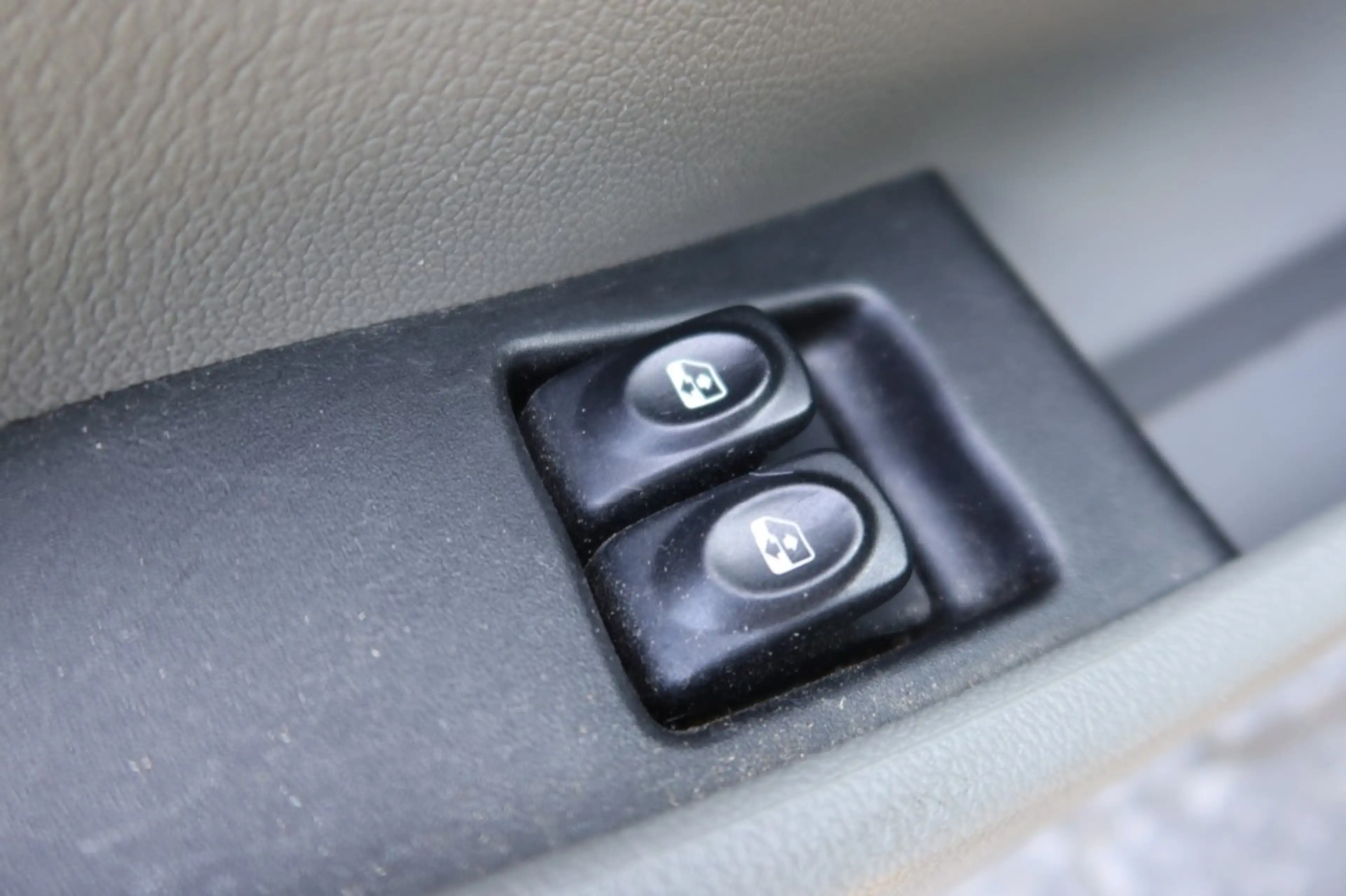 Renault Kangoo 1.6 16V Privilege AUTOMAAT Airco, Trekhaak, 2x sch — photo 12
