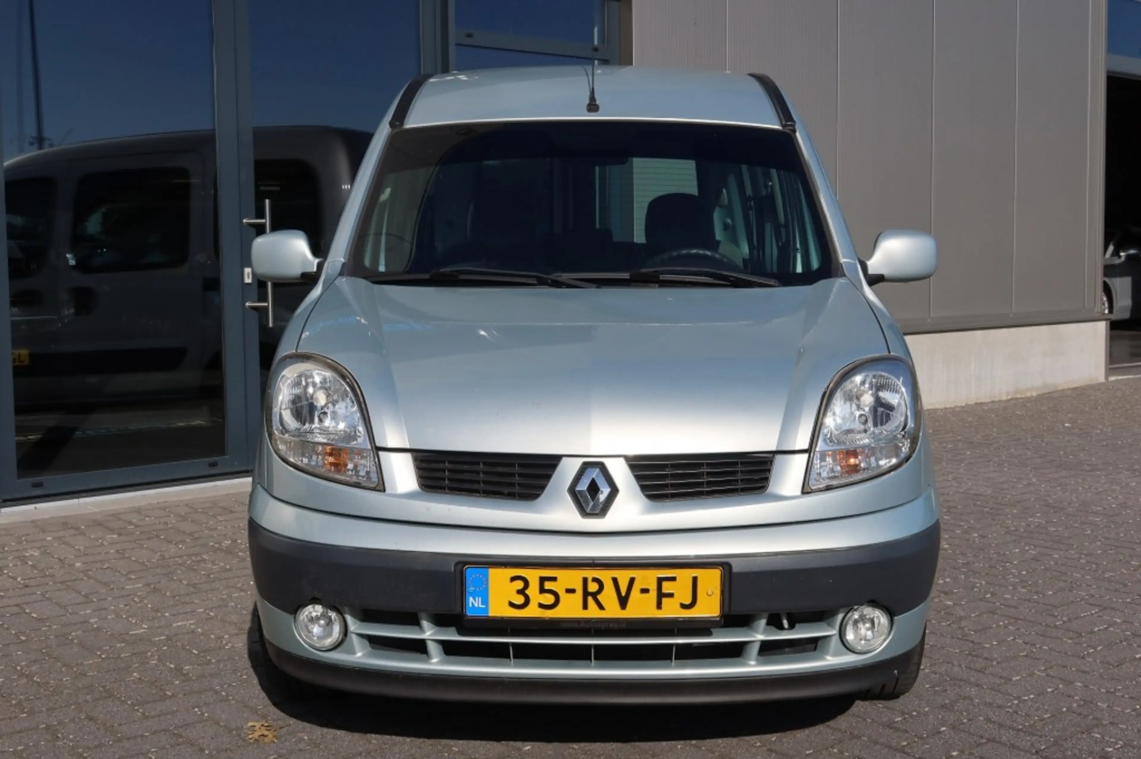 Renault Kangoo 1.6 16V Privilege AUTOMAAT Airco, Trekhaak, 2x sch — photo 2