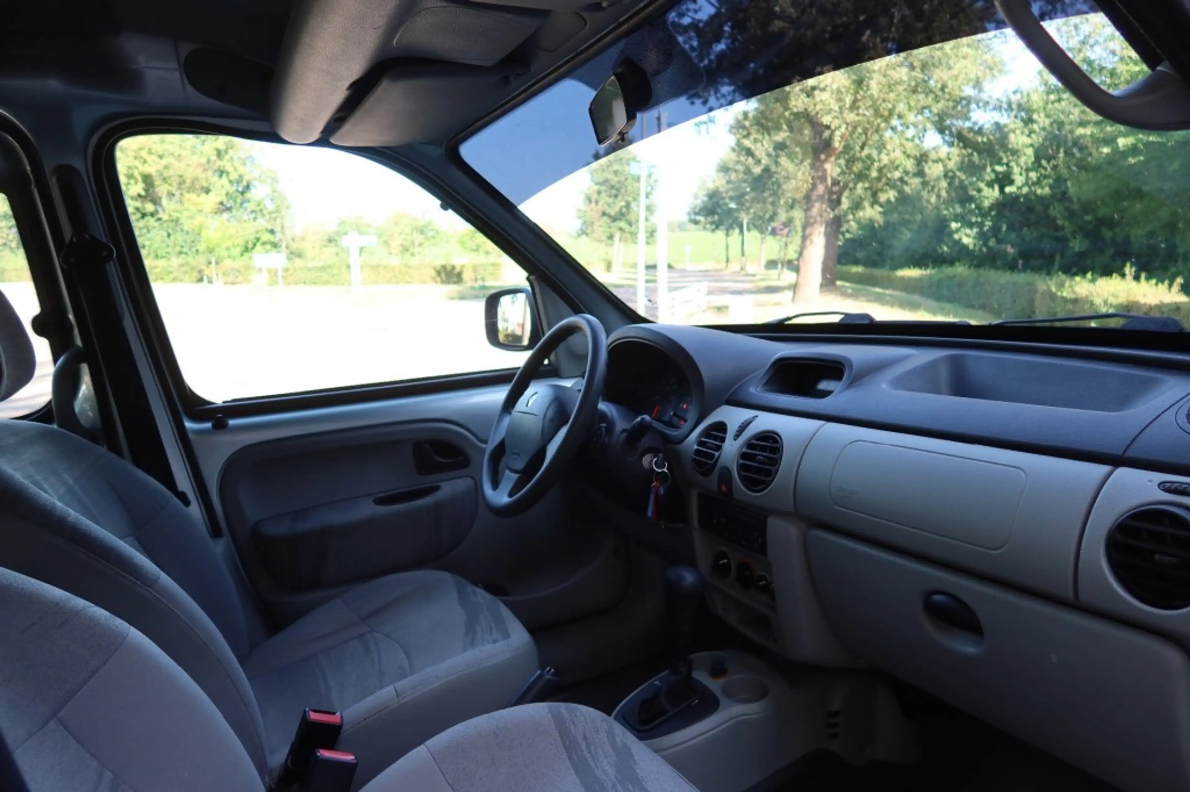 Renault Kangoo 1.6 16V Privilege AUTOMAAT Airco, Trekhaak, 2x sch — photo 8