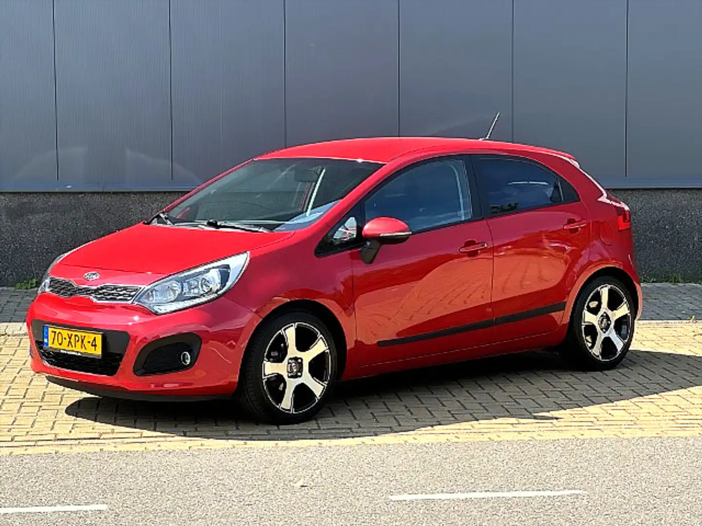 Kia Rio 1.2 CVVT Super Pack Rood - 1