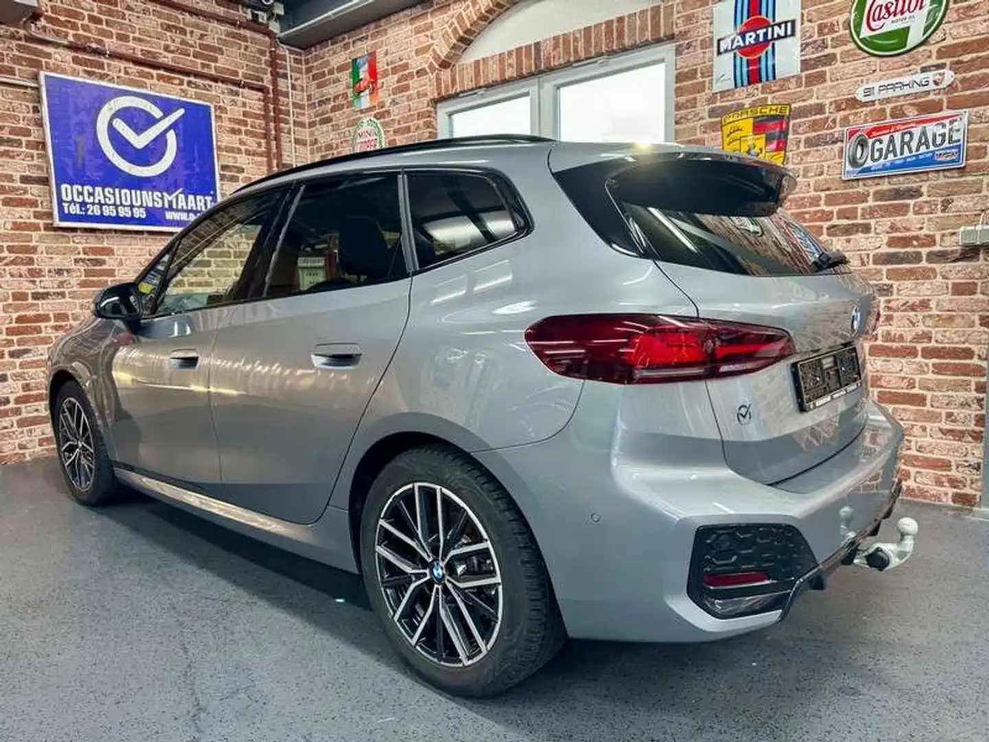 BMW 220 220iA Active Tourer 170cv Auto M-SPORT Grijs - 2