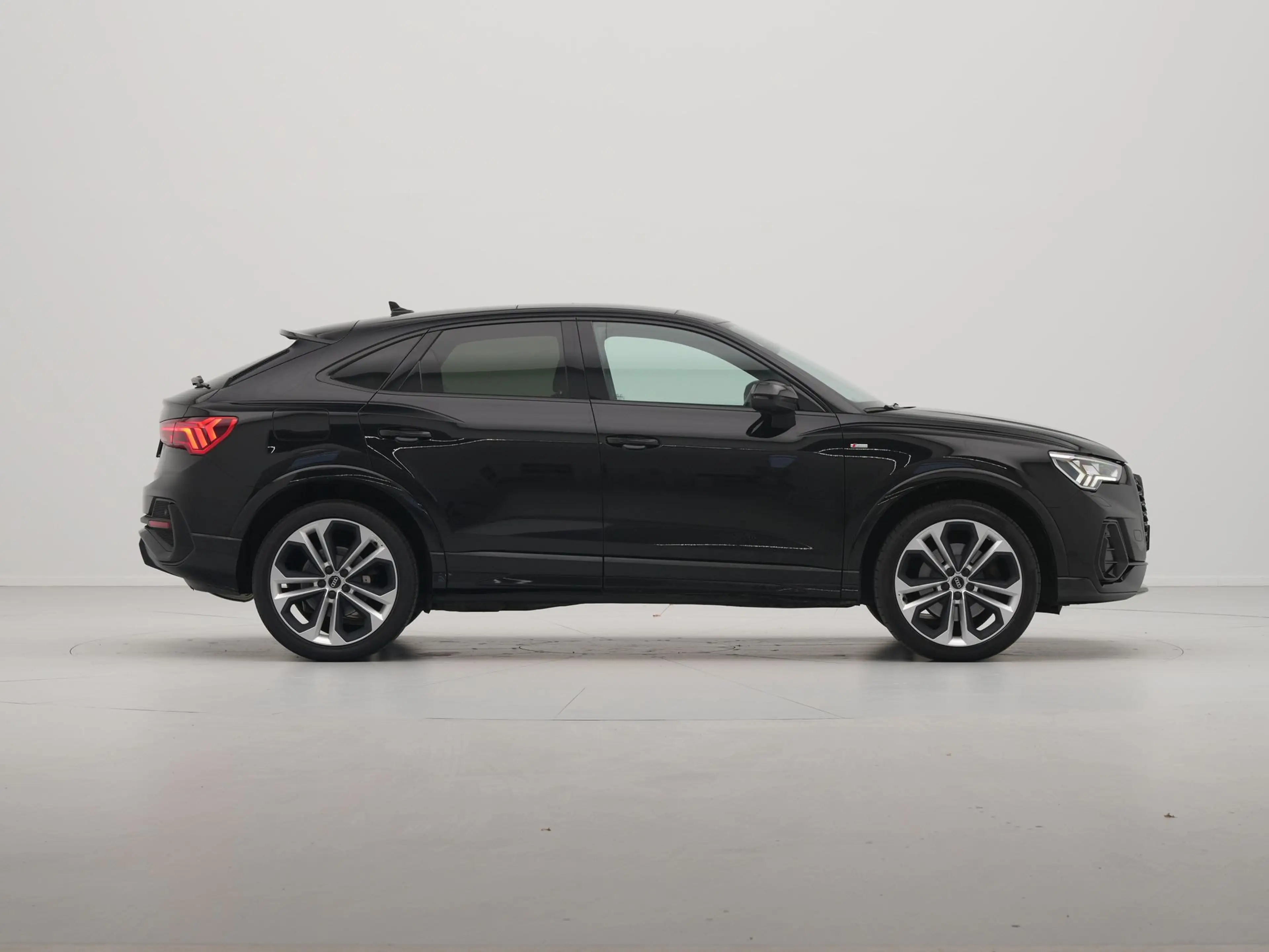 Audi Q3 Sportback 45 TFSI e 245pk PHEV S-line Trekhaak Pan — photo 8