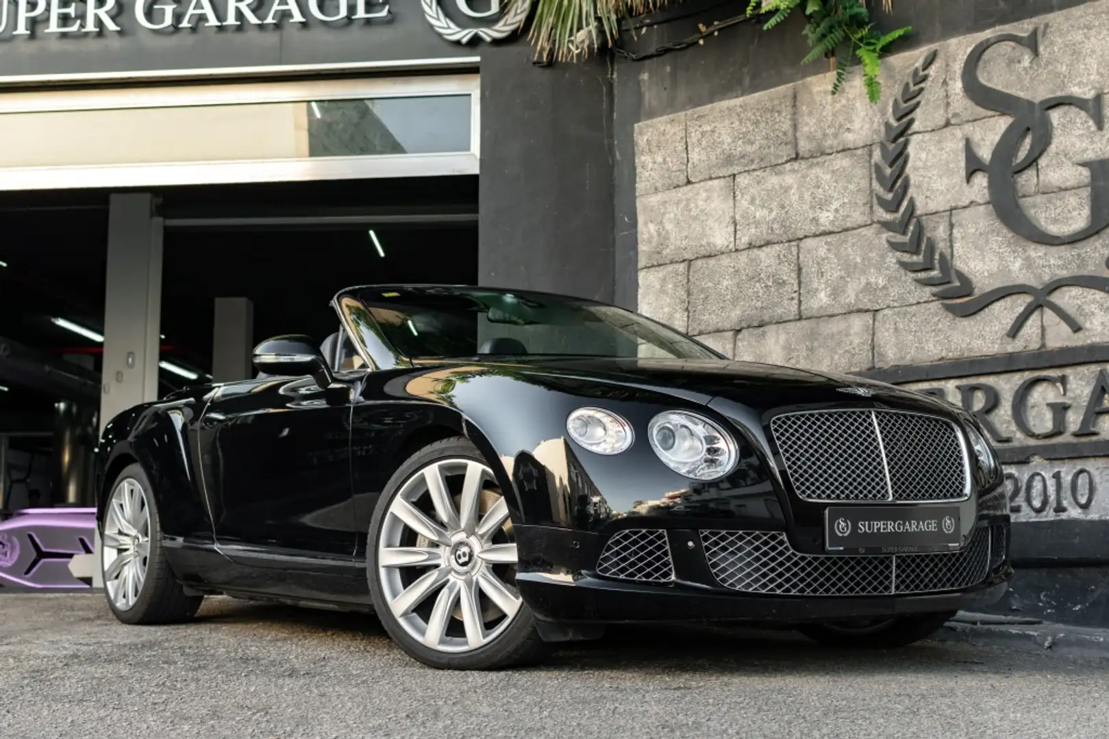 Bentley Continental W12 GT Convertible Schwarz - 1
