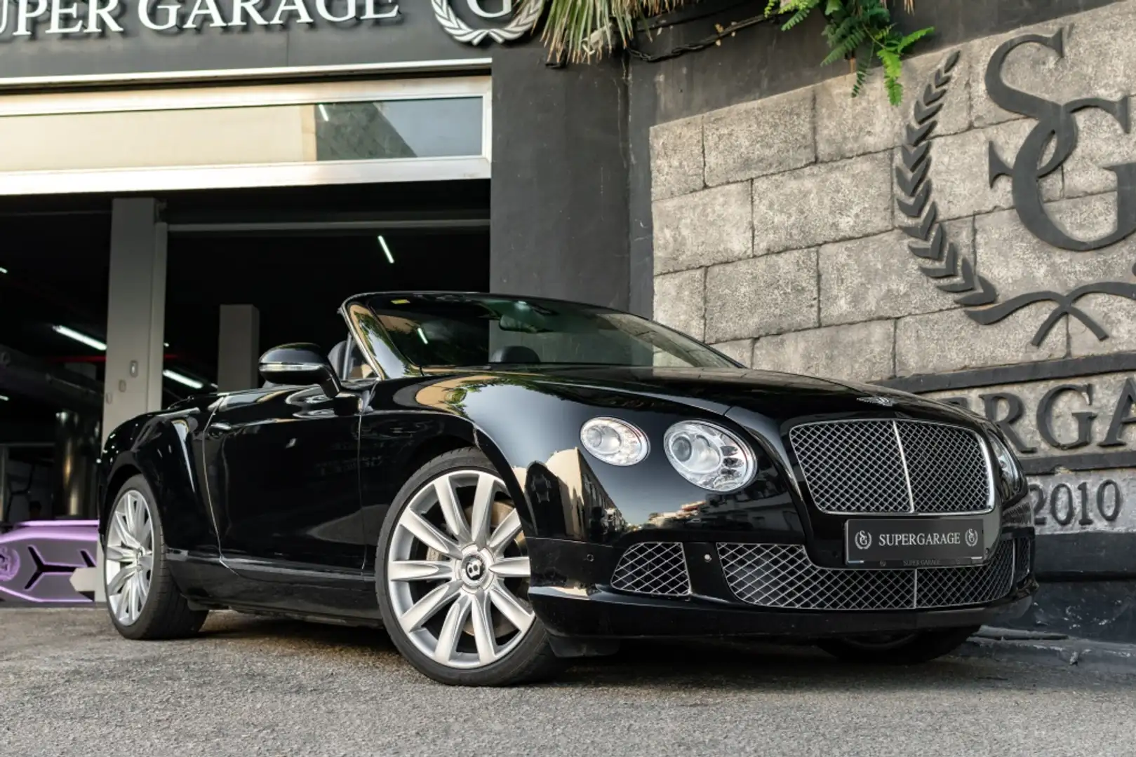 Bentley Continental W12 GT Convertible Black - 1