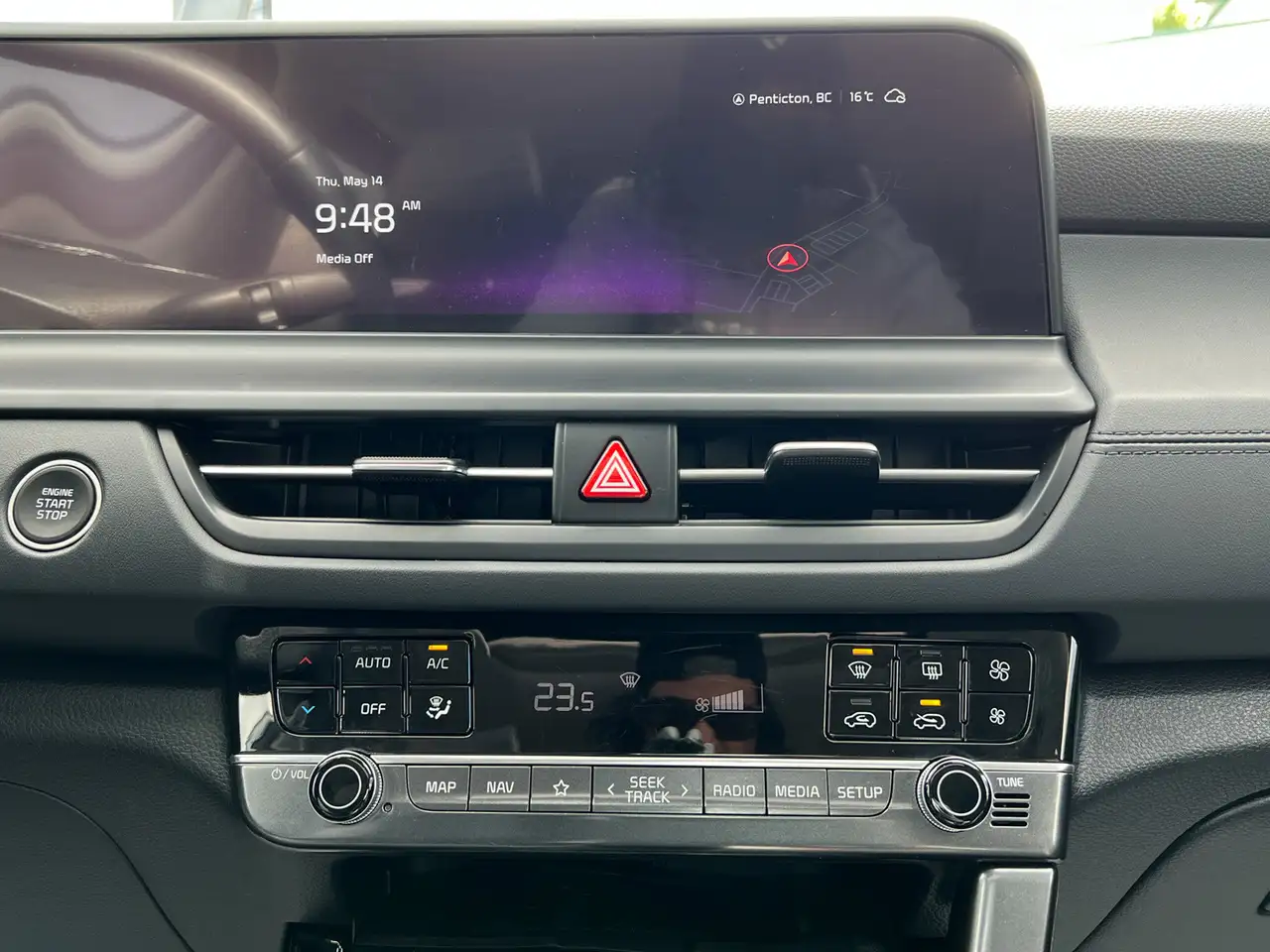 Kia Seltos снимка Kia Seltos