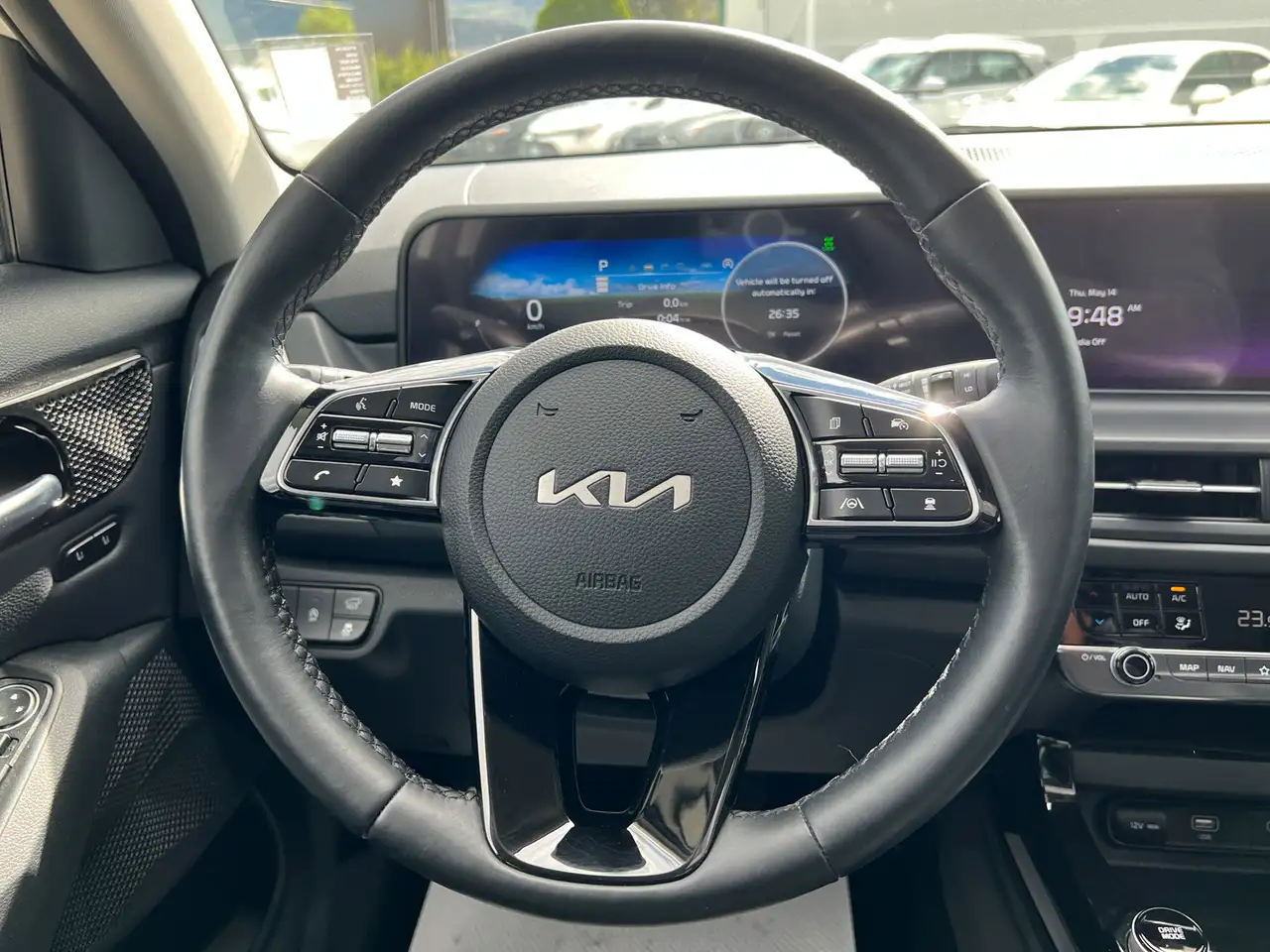 Kia Seltos снимка Kia Seltos