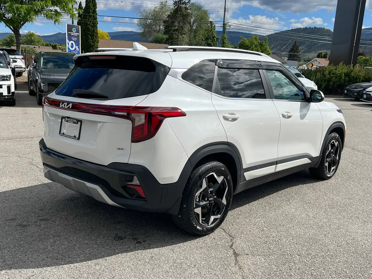 Kia Seltos снимка Kia Seltos