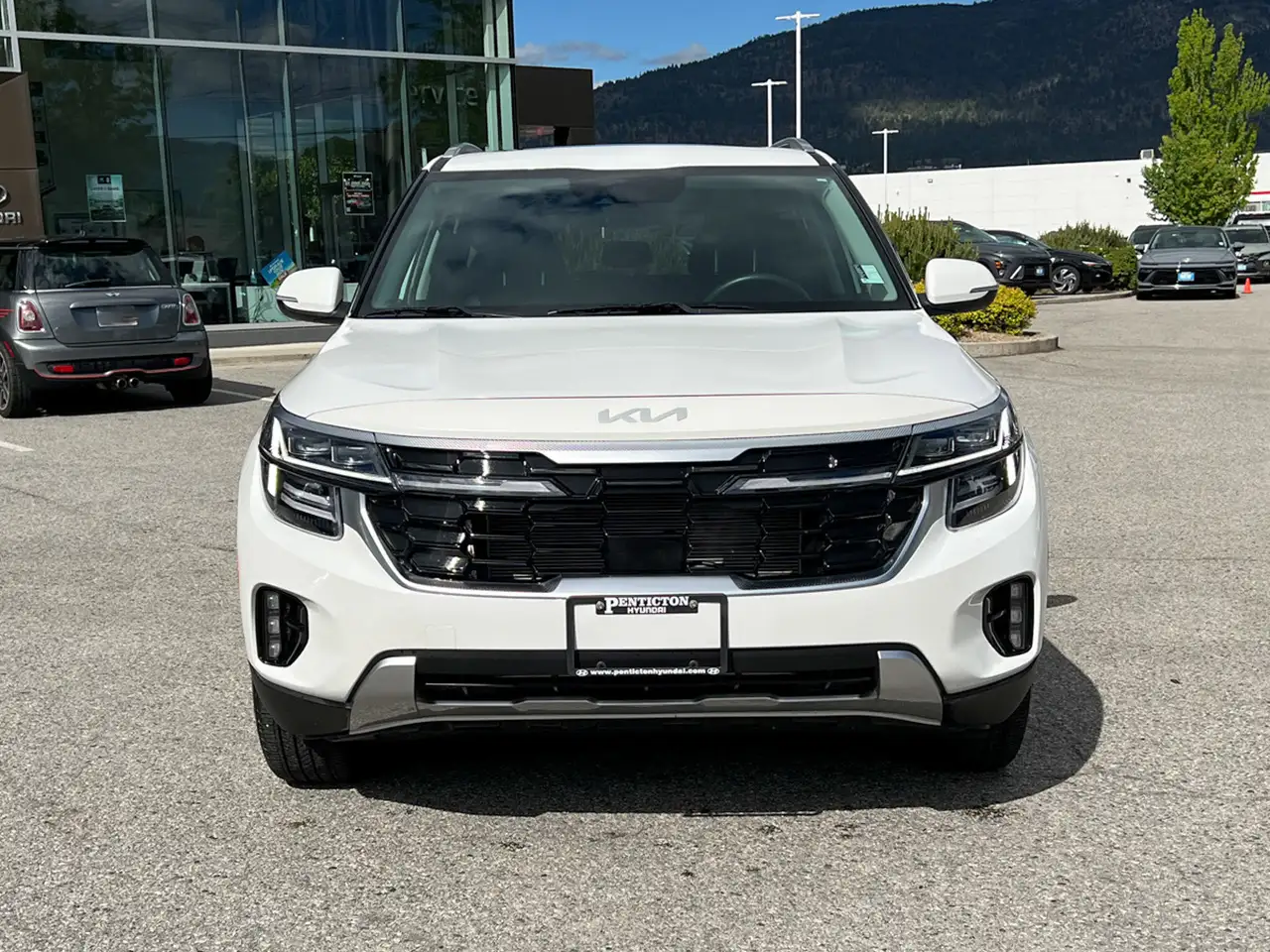 Kia Seltos снимка Kia Seltos