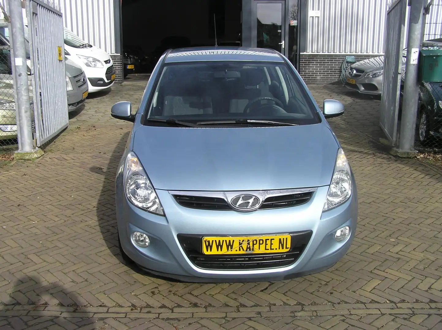 Hyundai i20 1.2i i-Motion 97 d km nap pas airco apk Blau - 2