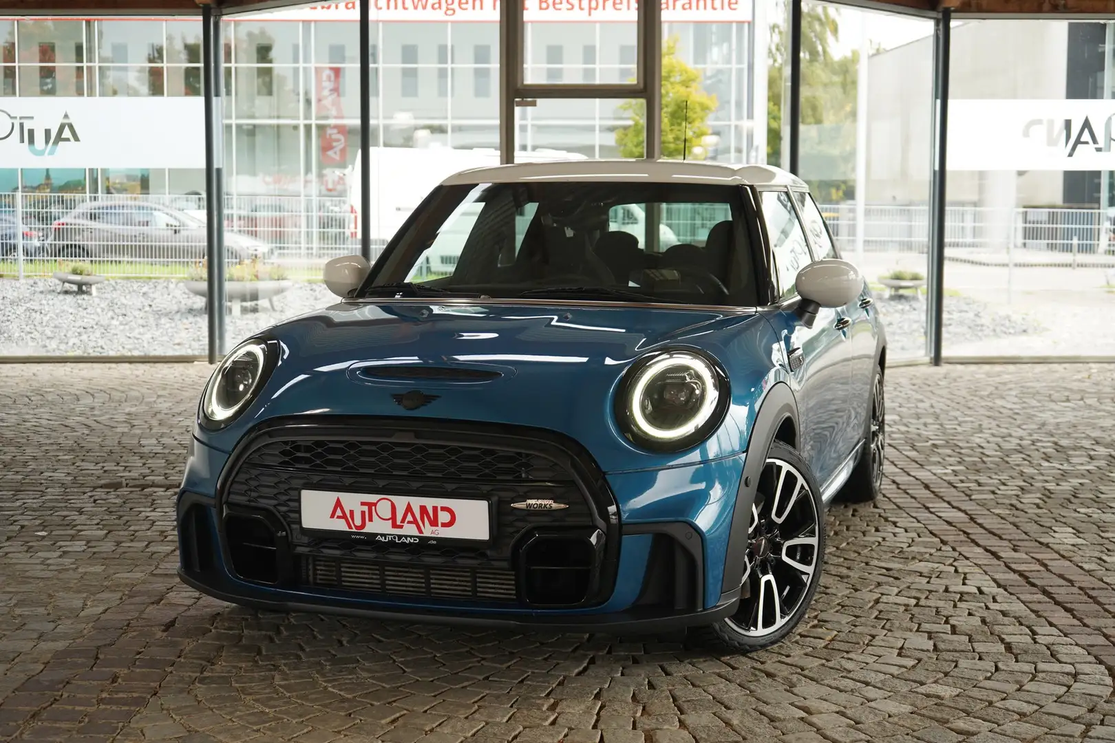 MINI John Cooper Works Cooper S Head-Up LED ACC Navi Blau - 2