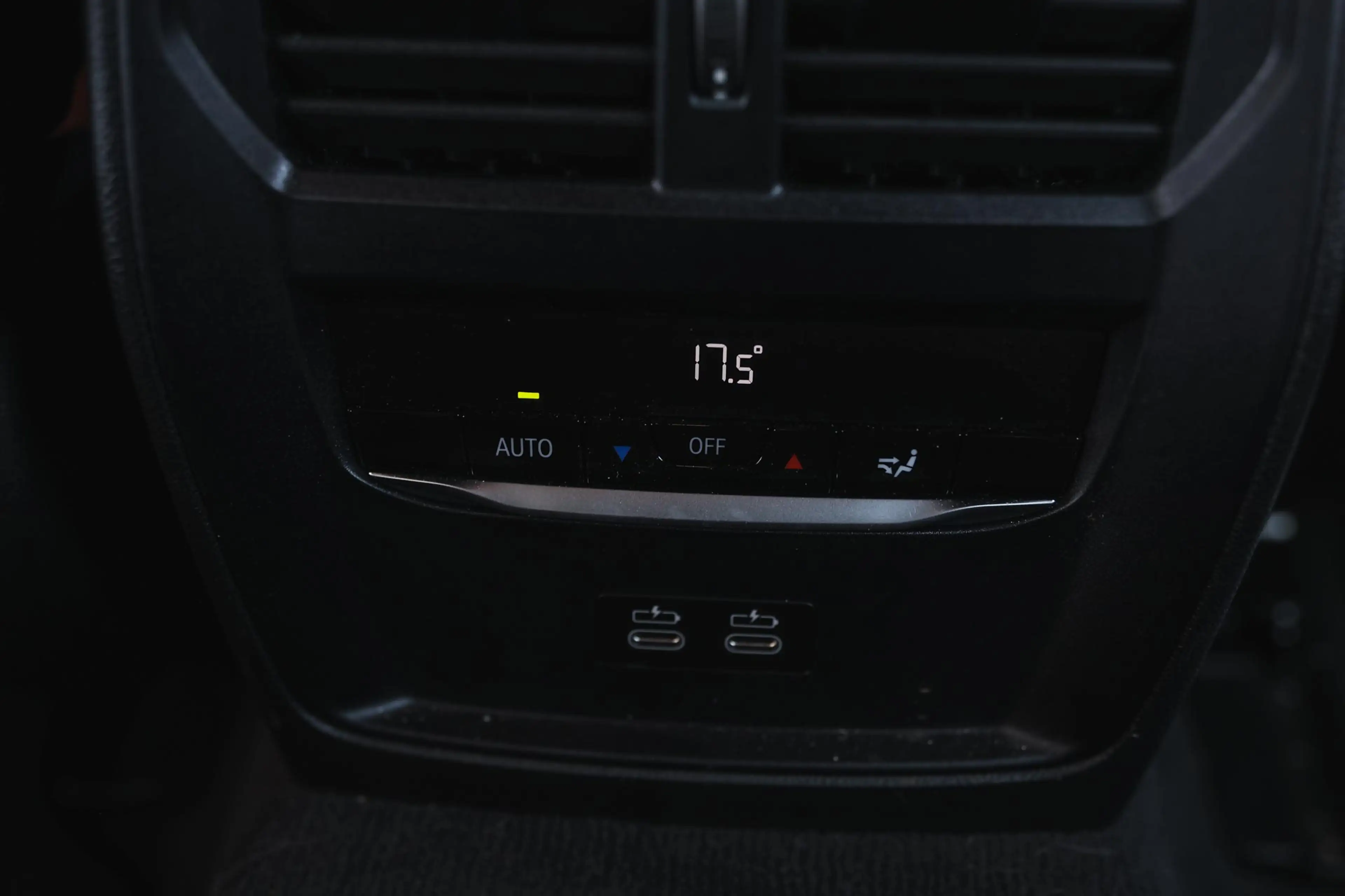 BMW i4 eDrive35 M Sport / Schuif-kanteldak / M Adaptief o — photo 14
