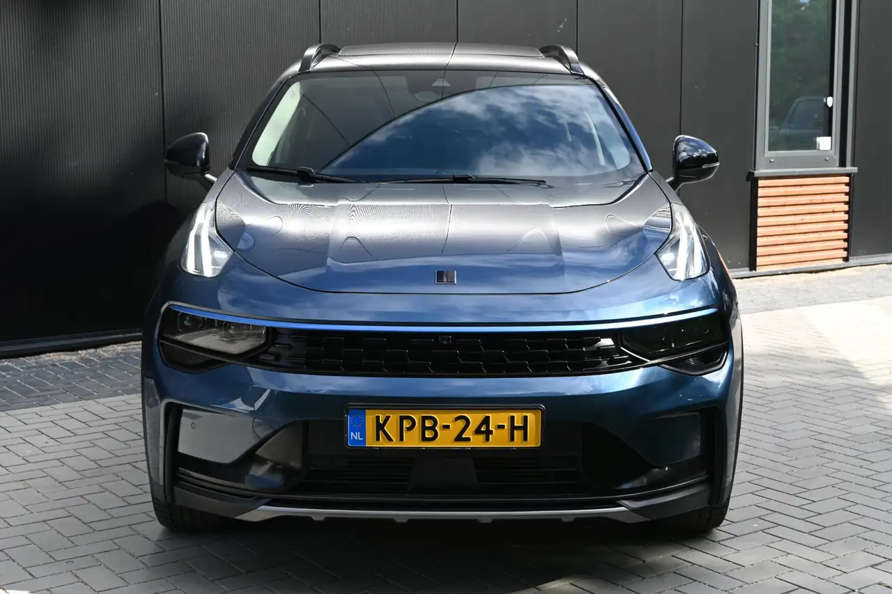 Lynk & Co 01 2023