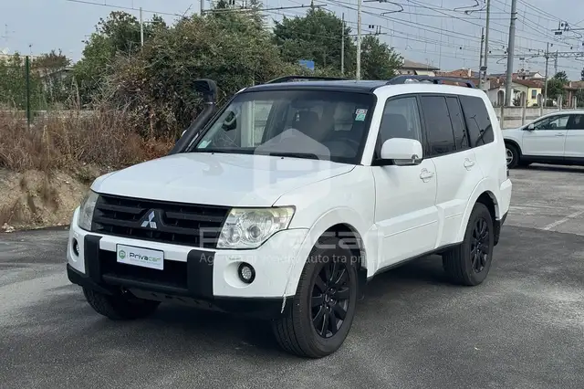 Mitsubishi Pajero Pajero 3.2 DI-D 16V aut. 5p. Instyle DPF