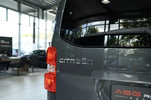 Citroen Spacetourer view 12