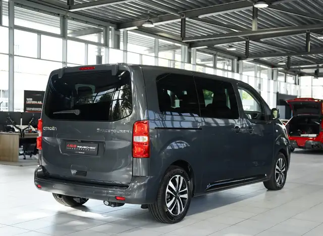 Citroen Spacetourer view 7