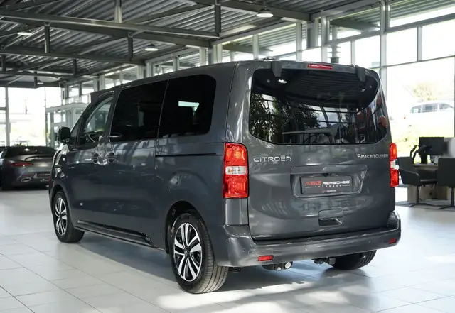 Citroen Spacetourer view 9