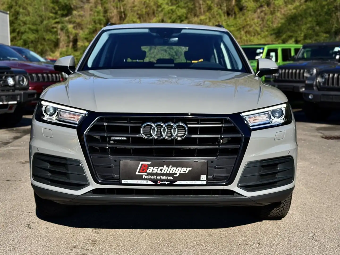 Audi Q5 40 TDI quattro Grau - 2