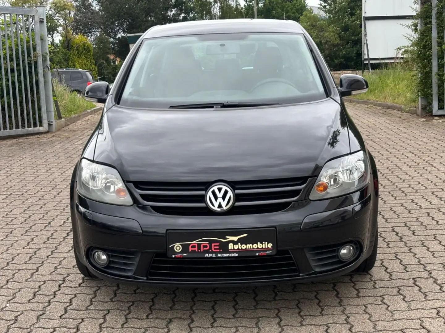 Volkswagen Golf Plus 1.9 TDI NAVI CARPLAY TÜV 01.2026 Zwart - 2