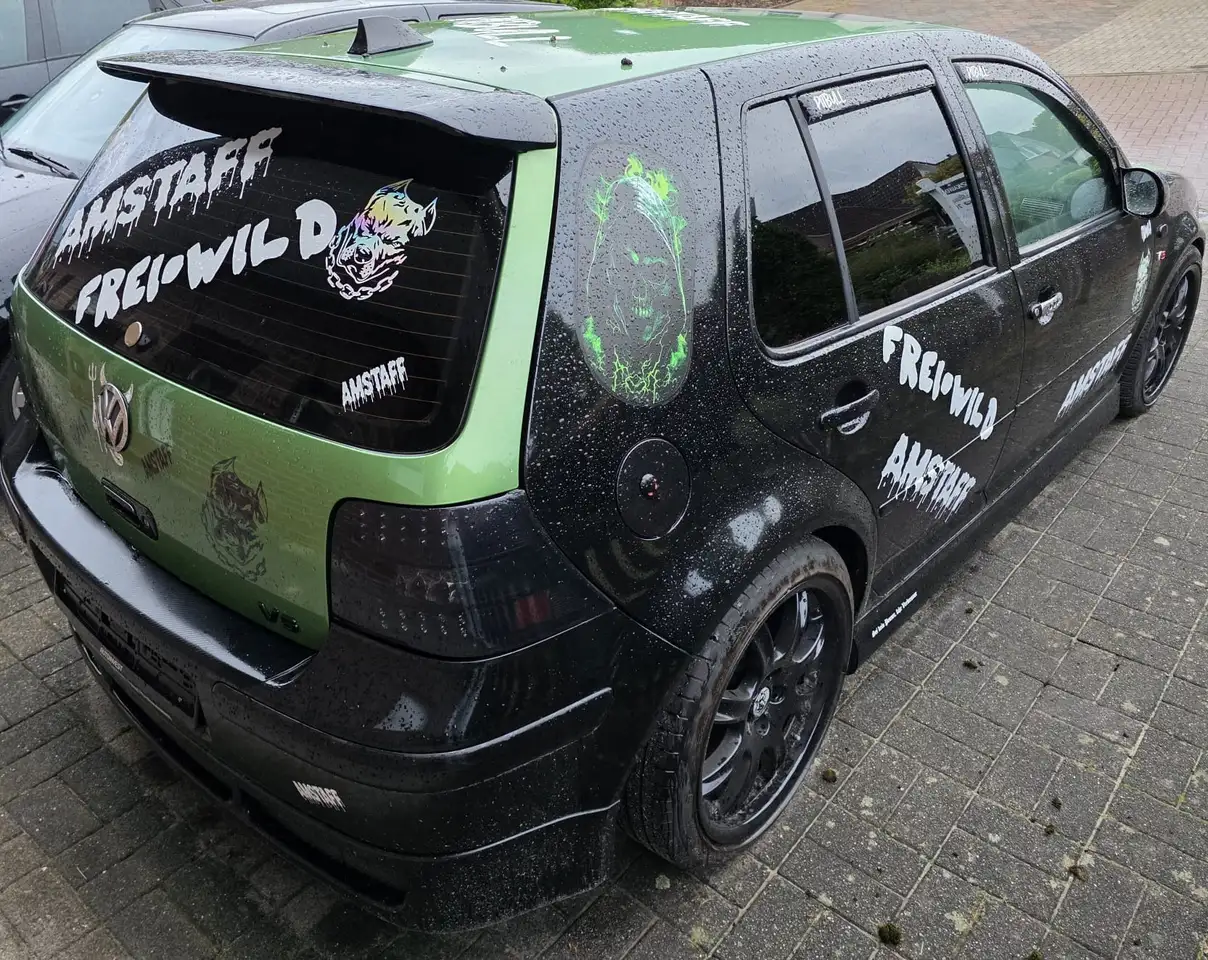 Volkswagen Golf 2.3 V5 Highline, foto 2