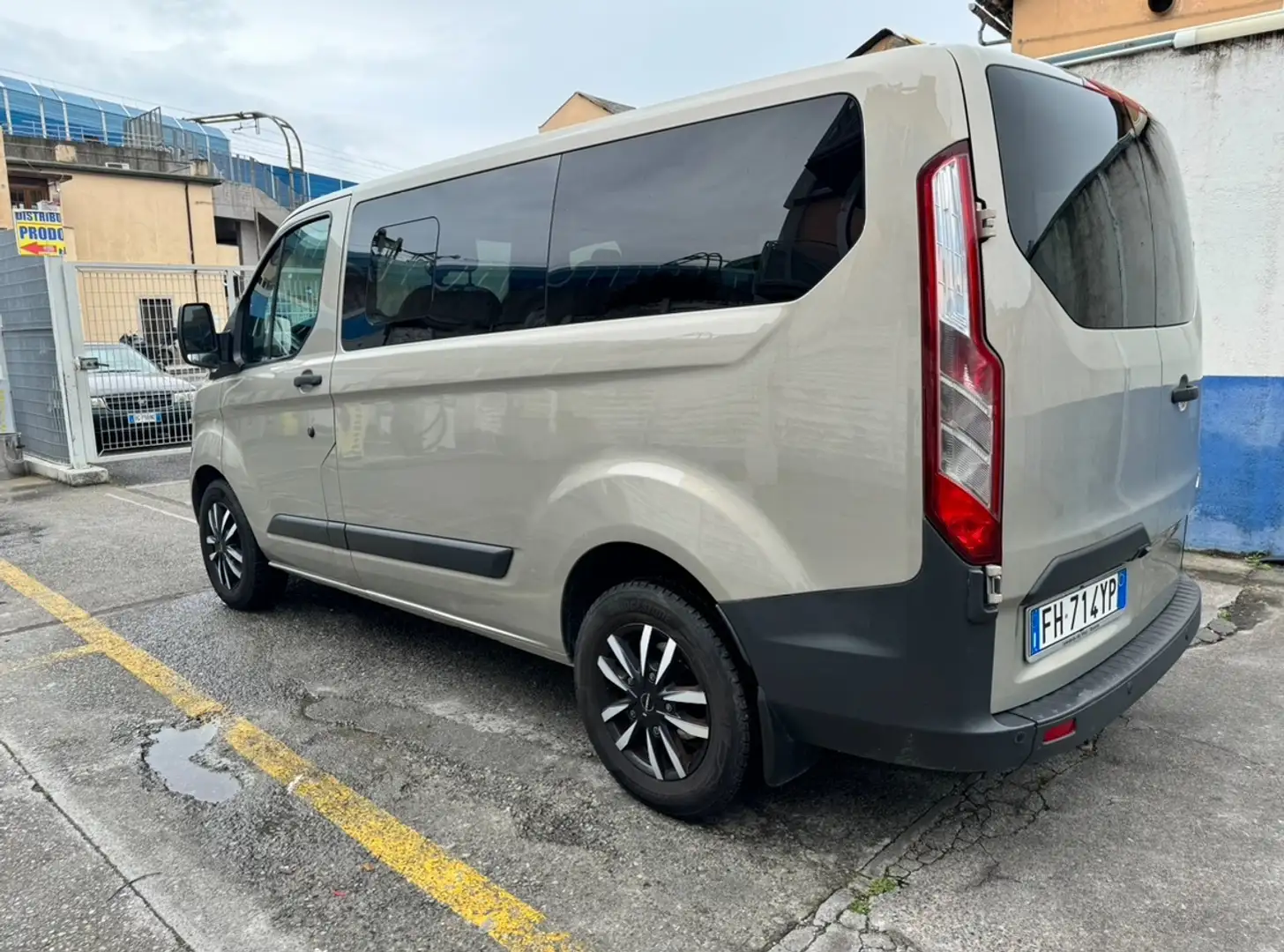 Ford Transit Custom Grigio - 2